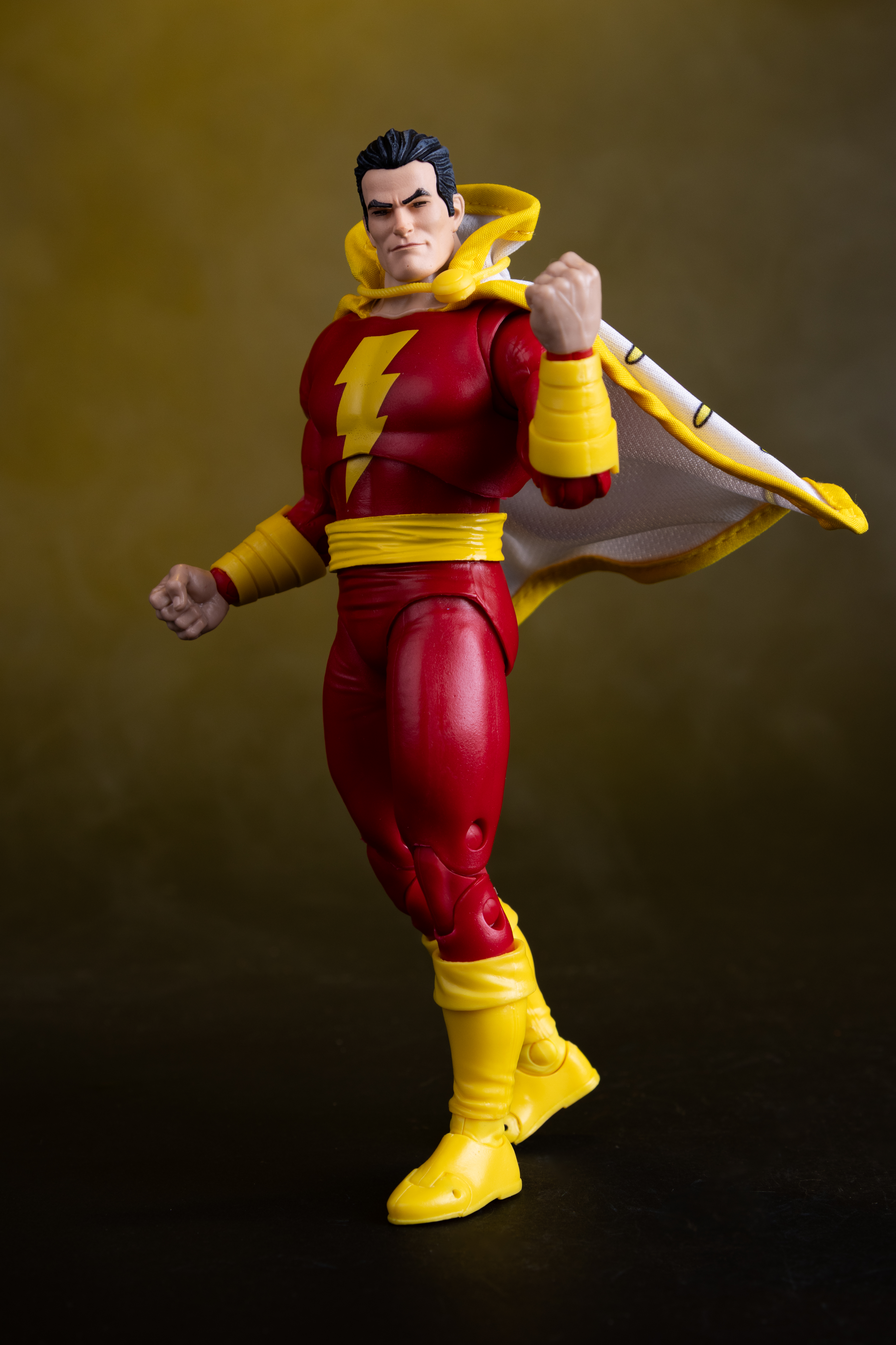 The Power of Shazam! DC Multiverse Shazam Action Figure Gallery Image 5