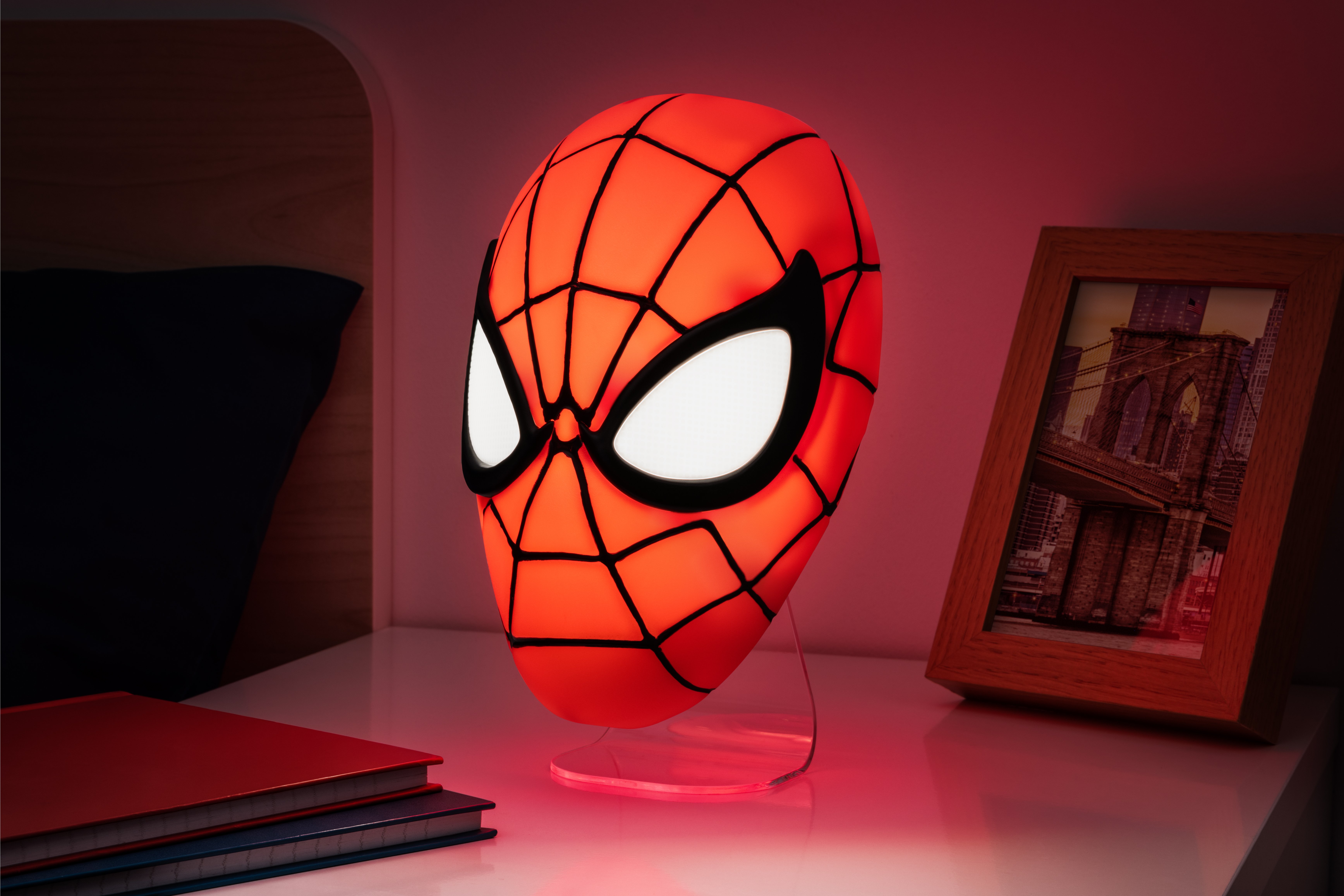 Marvel Spider-Man Mask Light Gallery Image 6