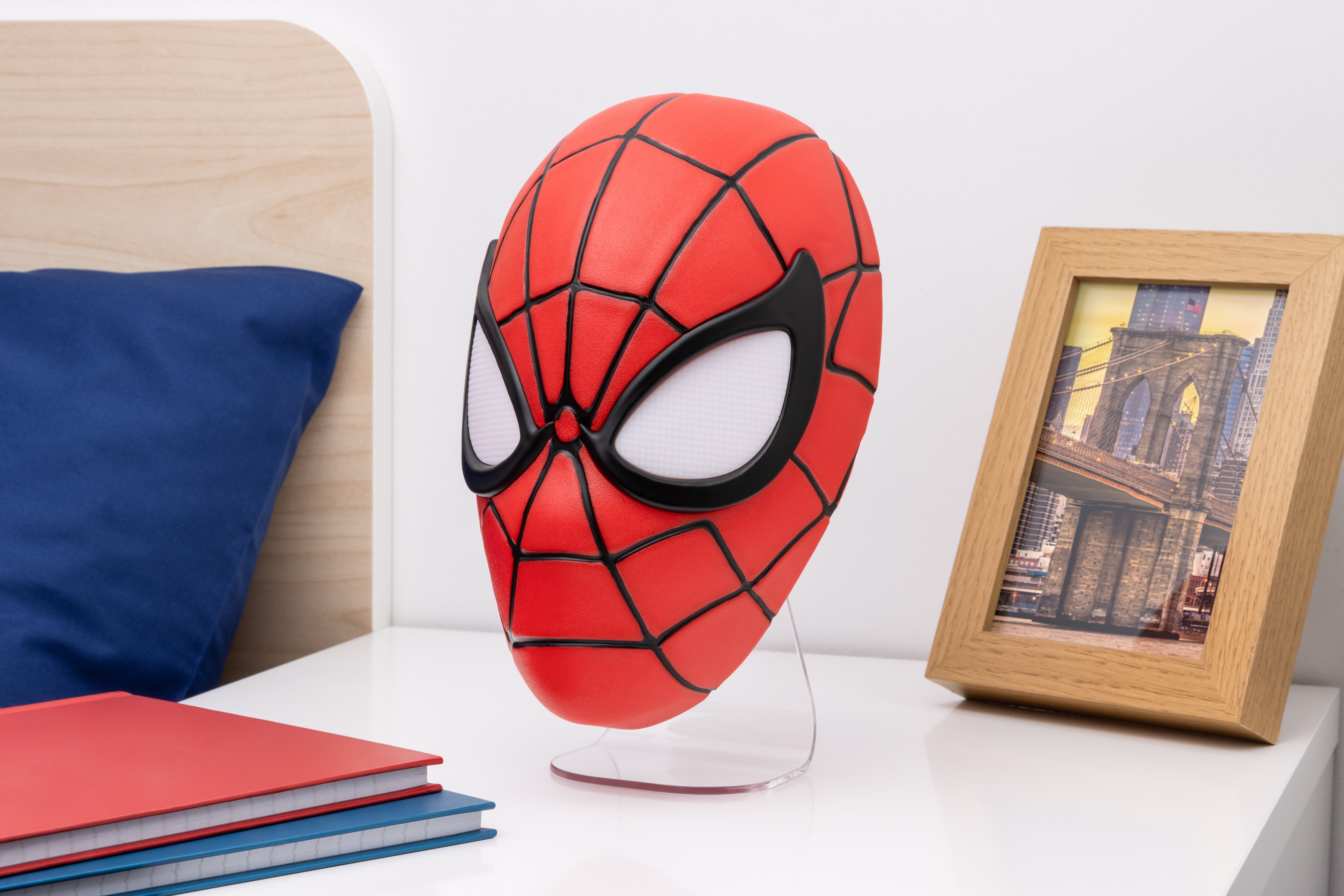 Marvel Spider-Man Mask Light Gallery Image 4