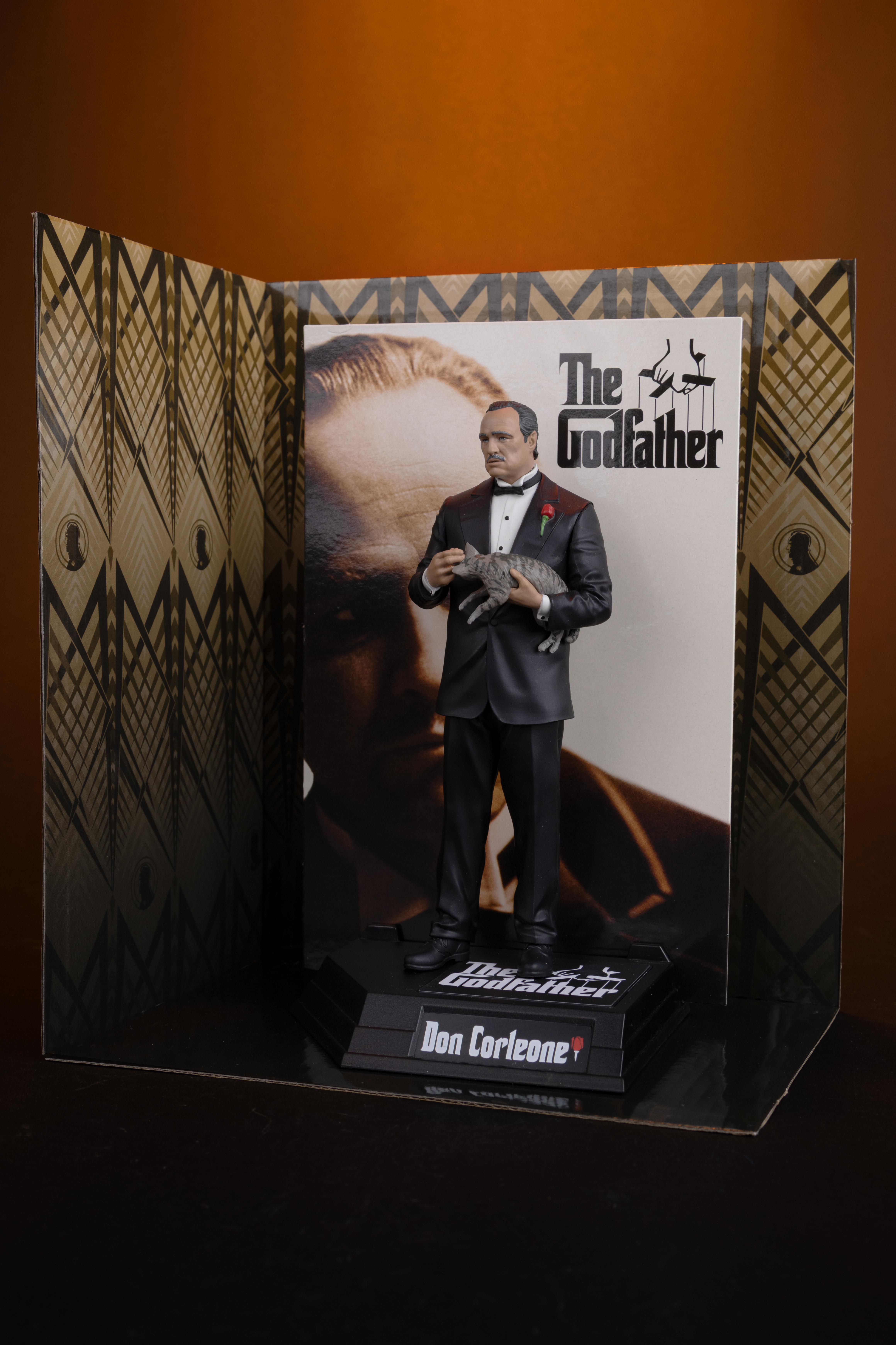 The Godfather Movie Maniacs Don Corleone 6" Limited Edition Figure Gallery Image 4