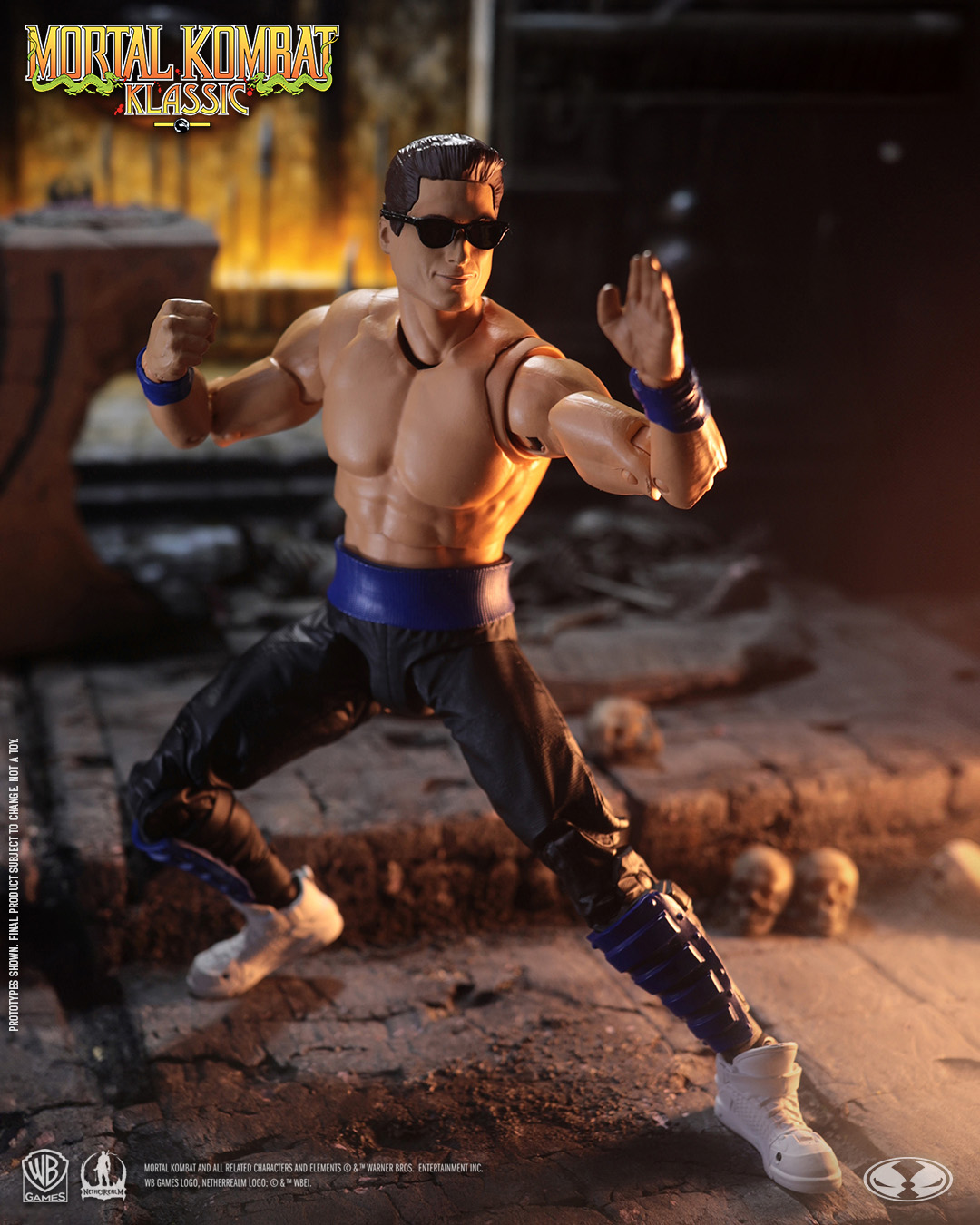 Mortal Kombat Klassic Johnny Cage 7" Action Figure Gallery Image 3