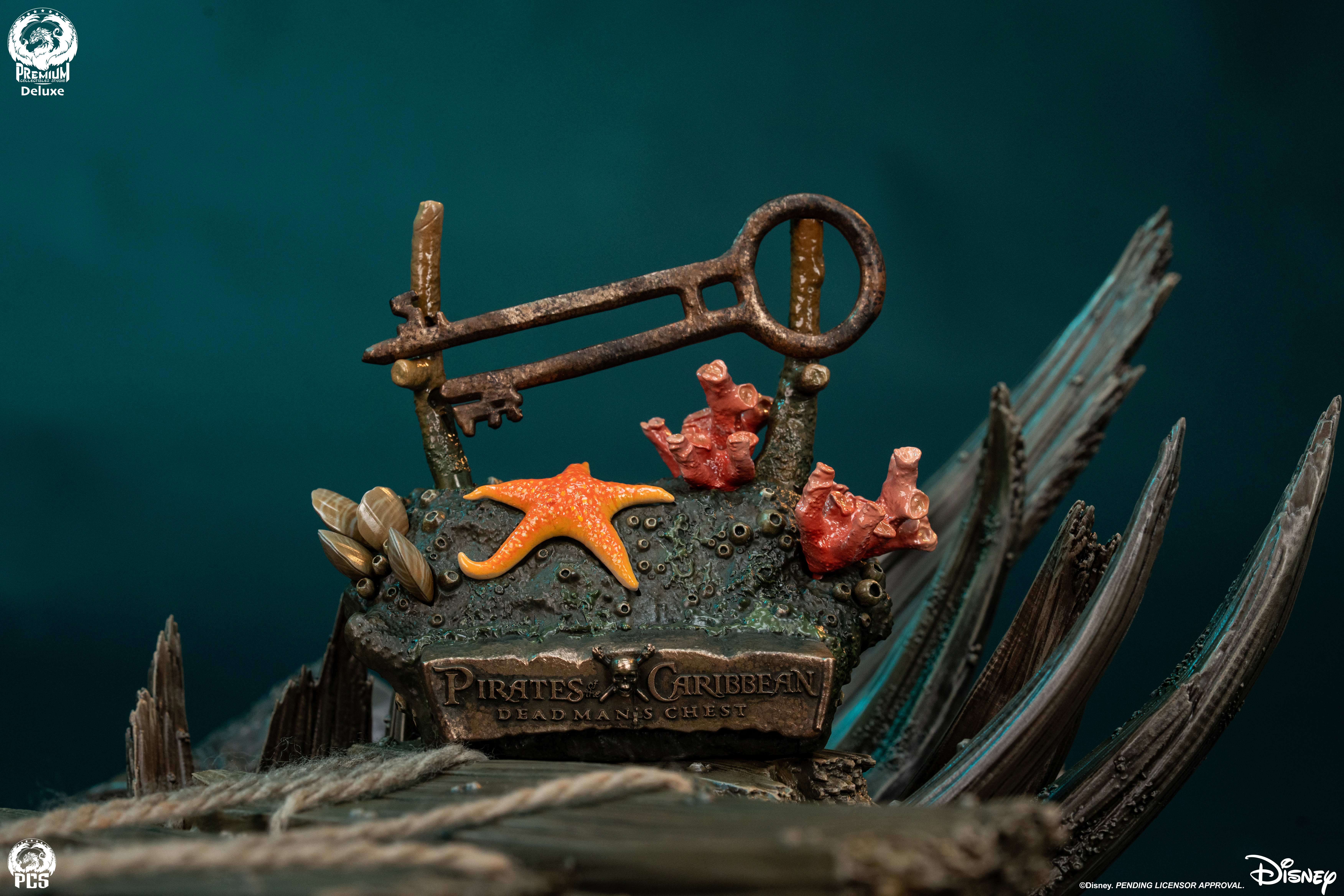 Pirates of the Caribbean Davy Jones (Deluxe Edition) 1/3 Scale Limited Edition Statue Gallery Image 14