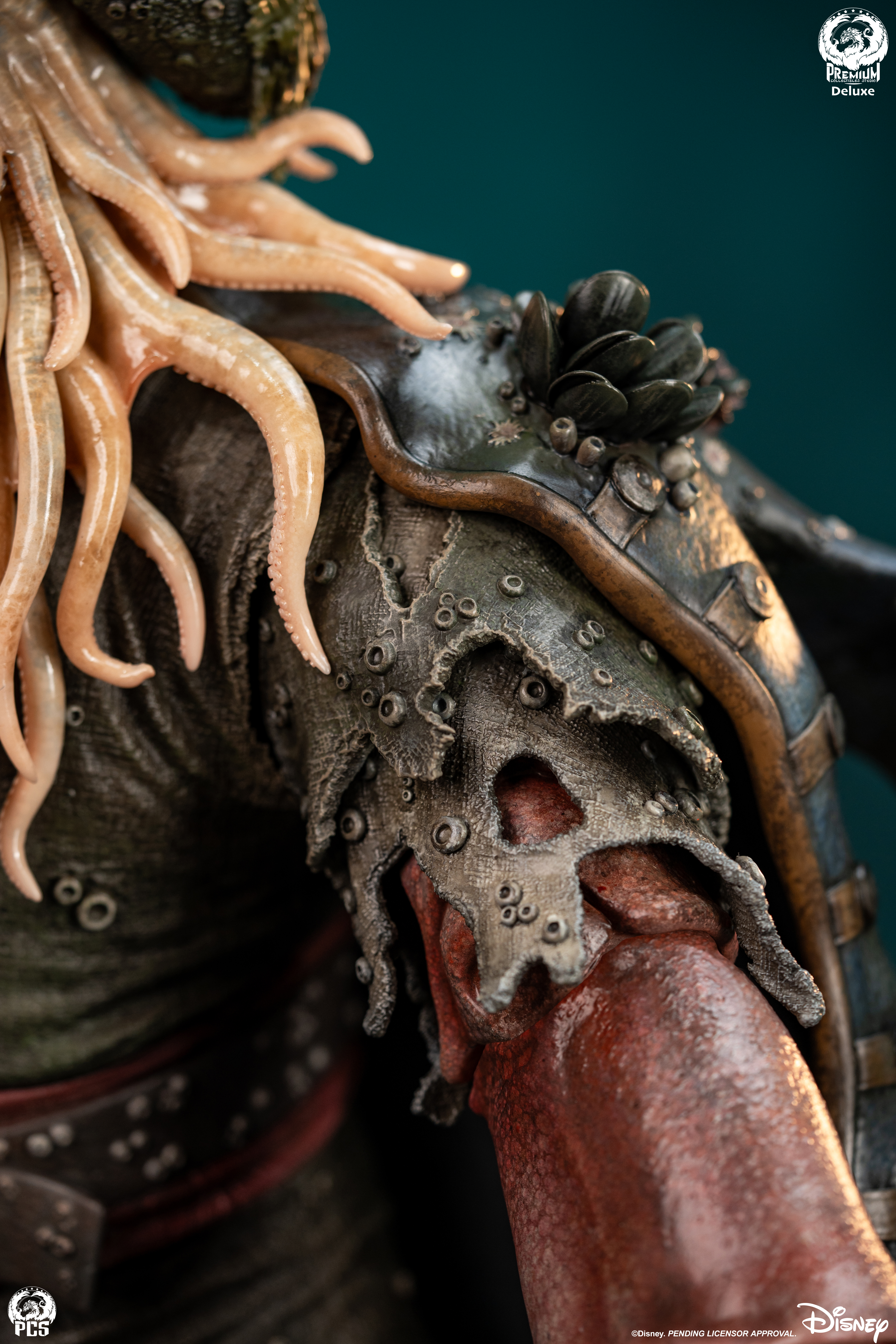 Pirates of the Caribbean Davy Jones (Deluxe Edition) 1/3 Scale Limited Edition Statue Gallery Image 32