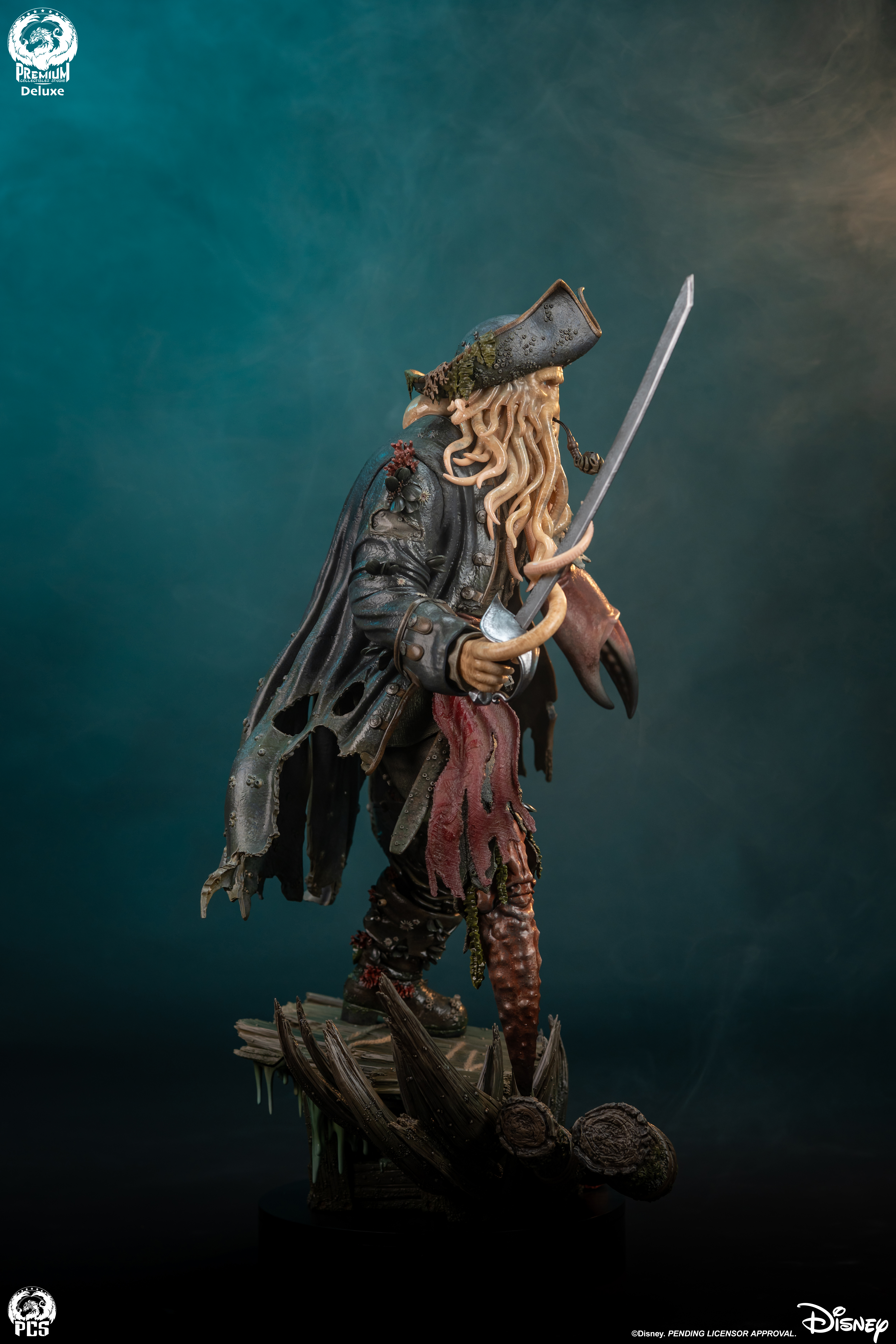Pirates of the Caribbean Davy Jones (Deluxe Edition) 1/3 Scale Limited Edition Statue Gallery Image 6