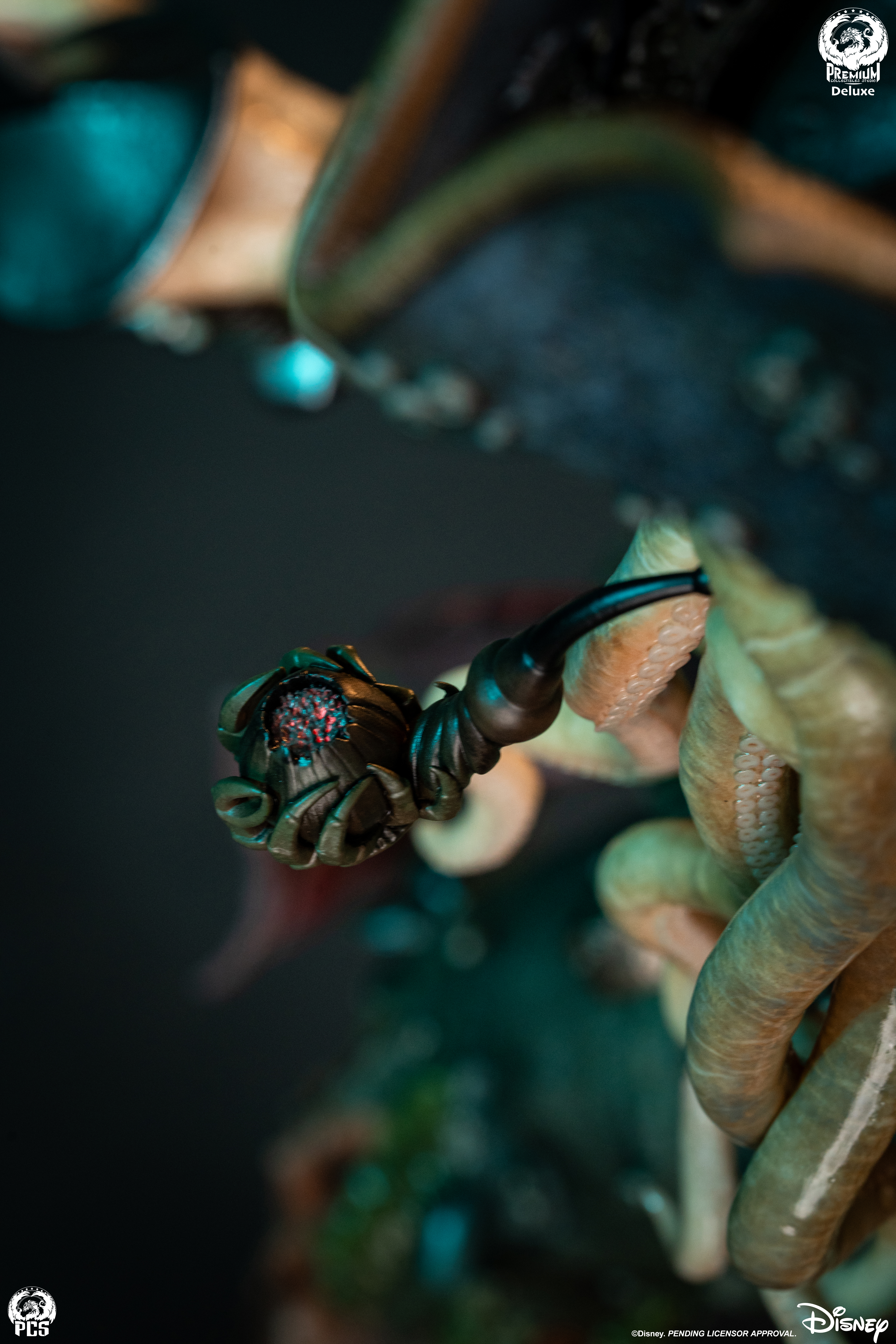 Pirates of the Caribbean Davy Jones (Deluxe Edition) 1/3 Scale Limited Edition Statue Gallery Image 37