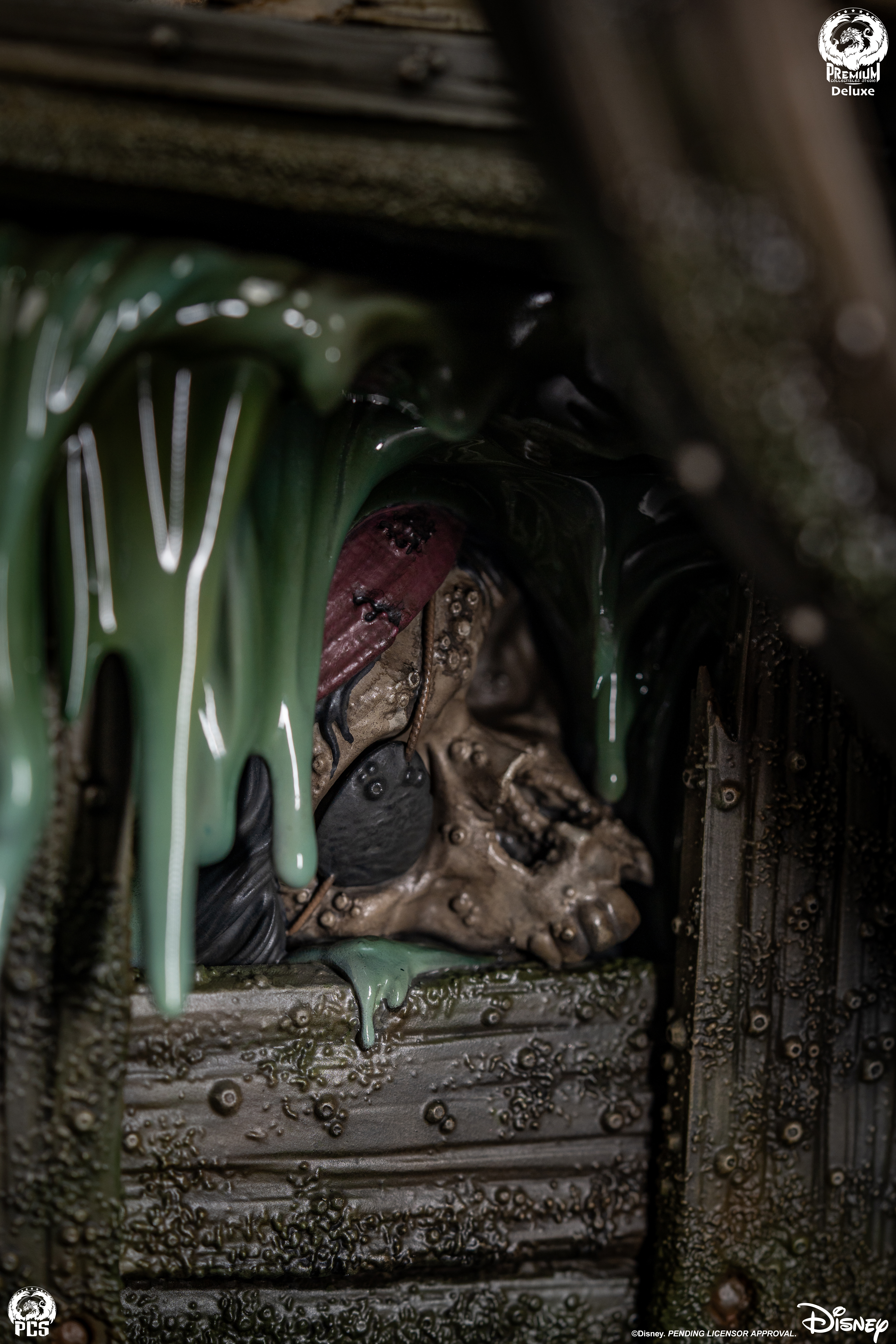 Pirates of the Caribbean Davy Jones (Deluxe Edition) 1/3 Scale Limited Edition Statue Gallery Image 35