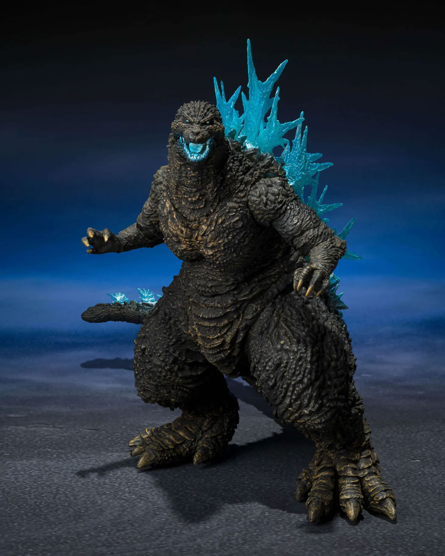 Godzilla Minus One S.H.MonsterArts Godzilla (Exclusive Edition) Action Figure Gallery Image 3