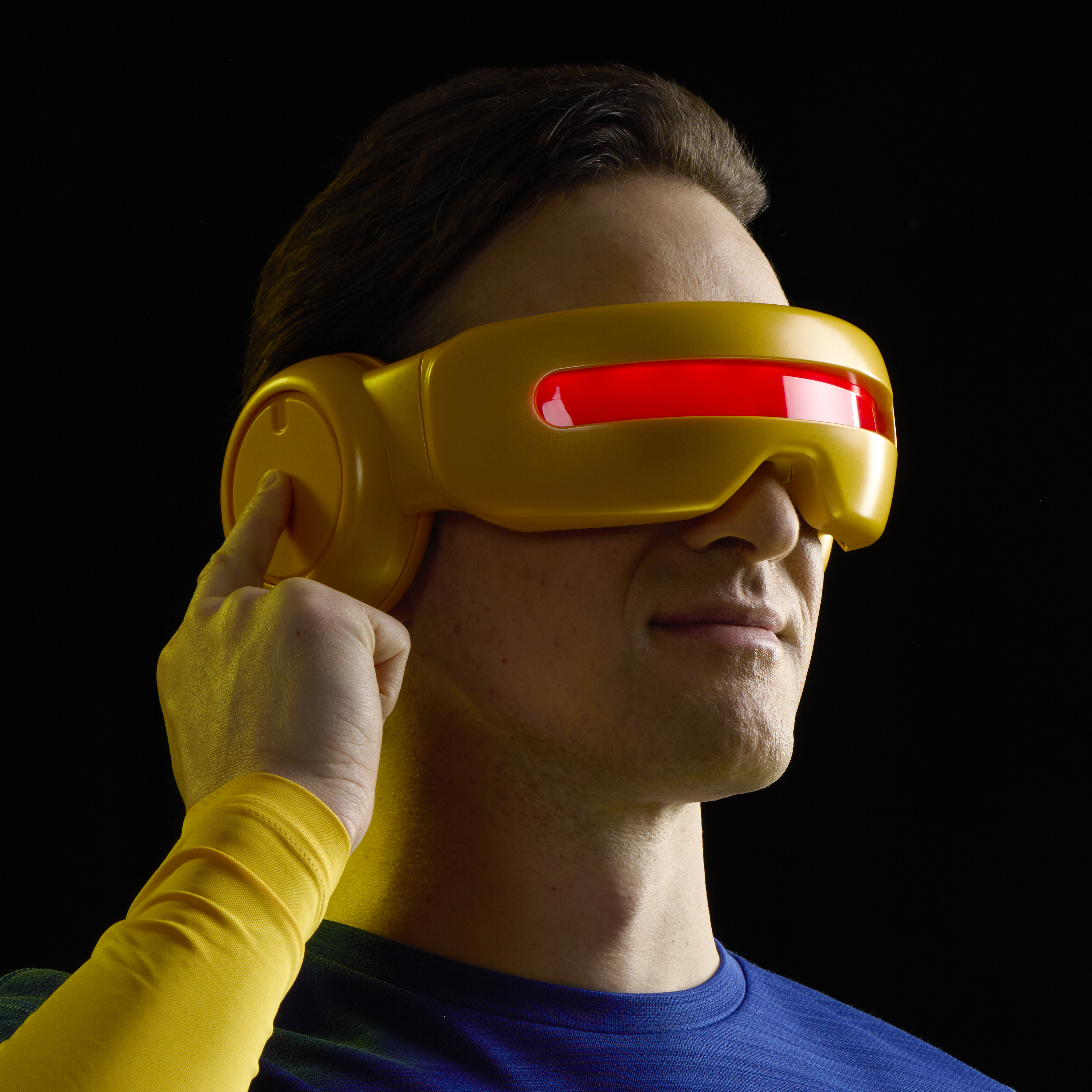 X-Men '97 Marvel Legends Cyclops Premium Roleplay Visor Gallery Image 6