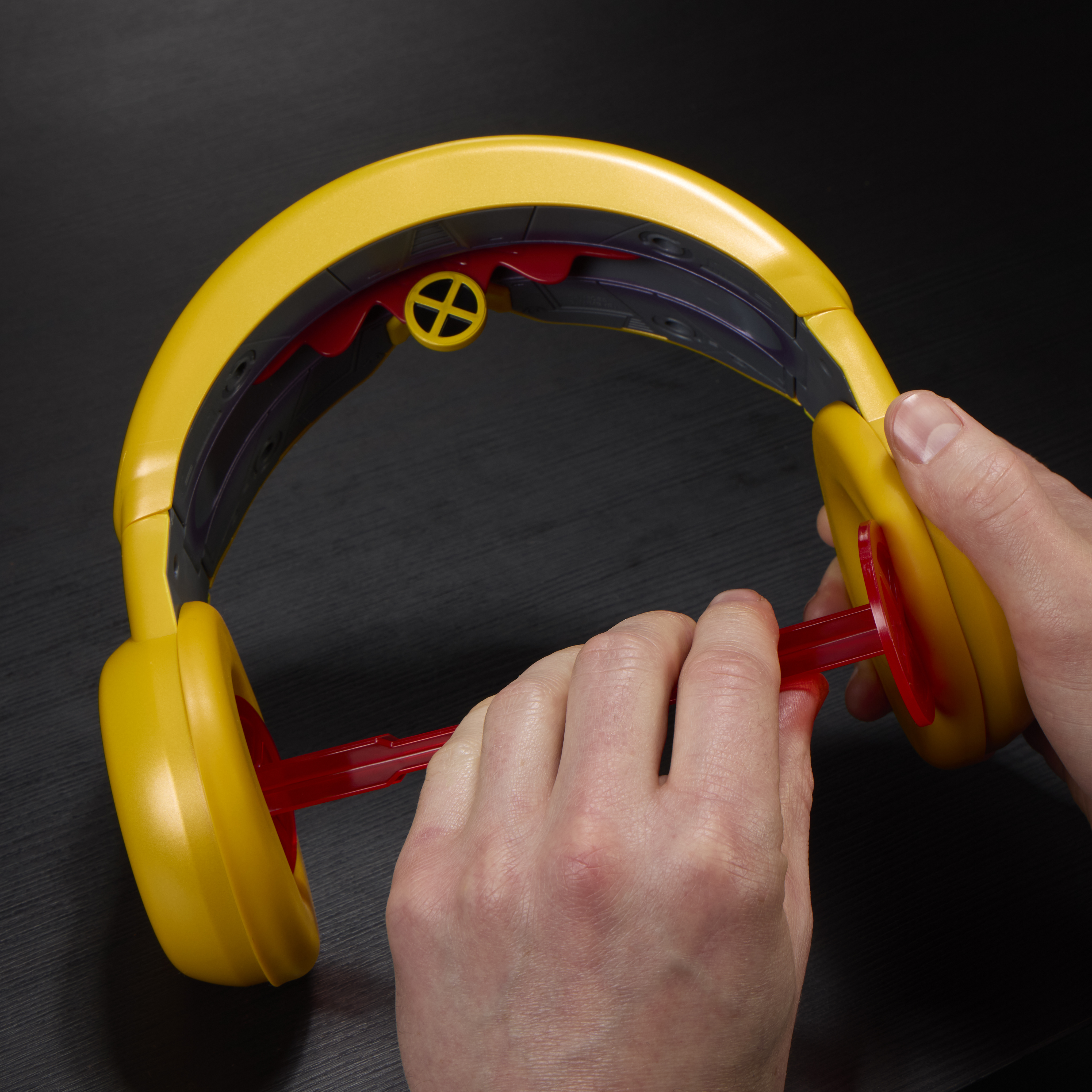 X-Men '97 Marvel Legends Cyclops Premium Roleplay Visor Gallery Image 12