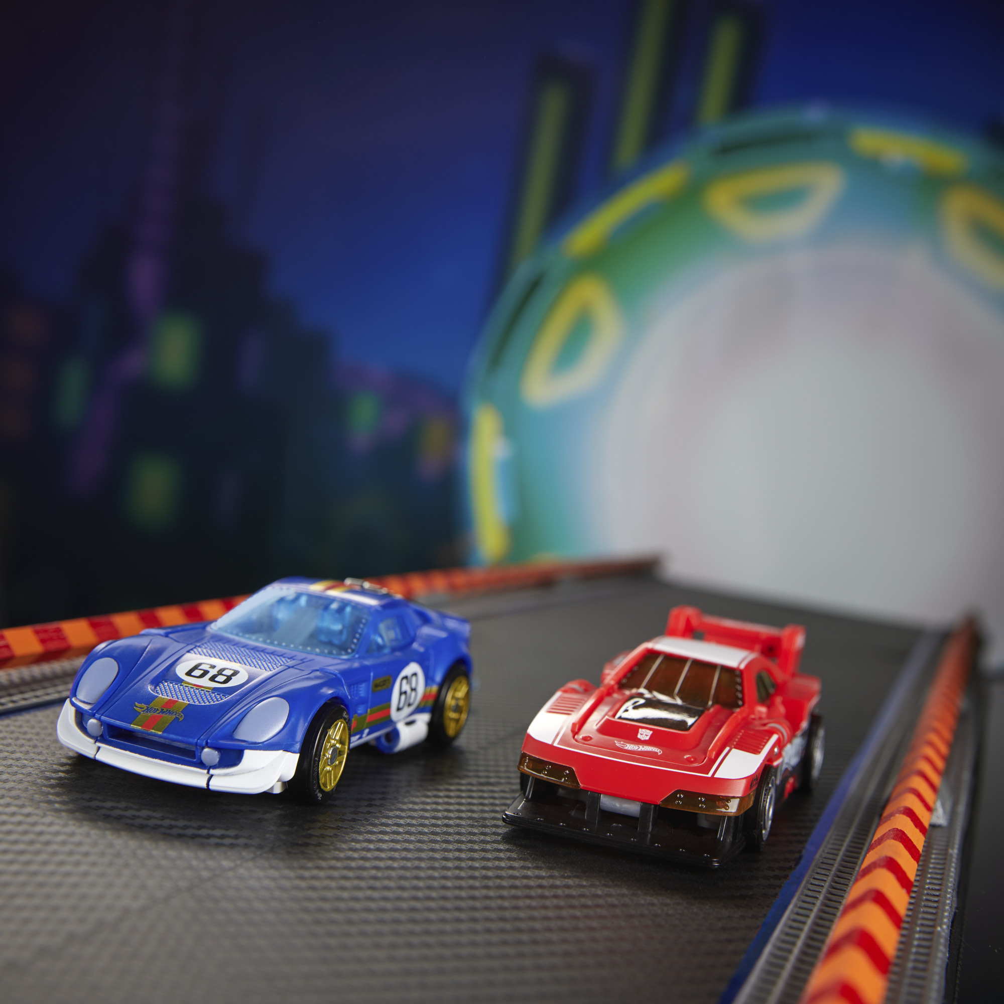 Transformers Collaborative Hot Wheels x Transformers Deluxe Class El Segundo Coupe Gallery Image 19