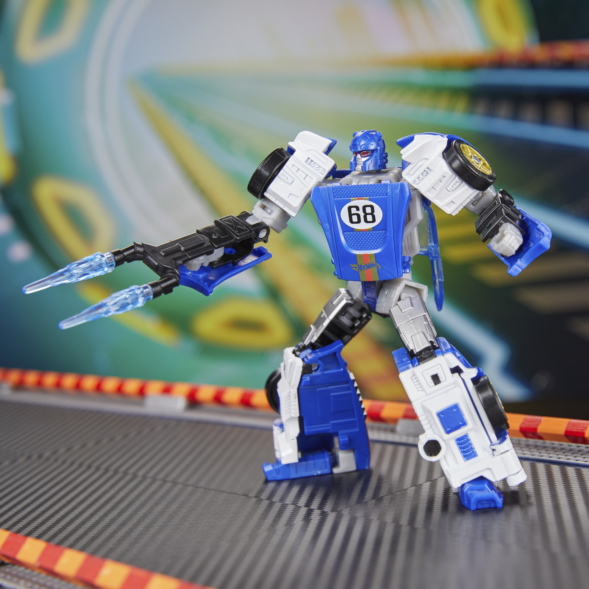 Transformers Collaborative Hot Wheels x Transformers Deluxe Class El Segundo Coupe Gallery Image 10