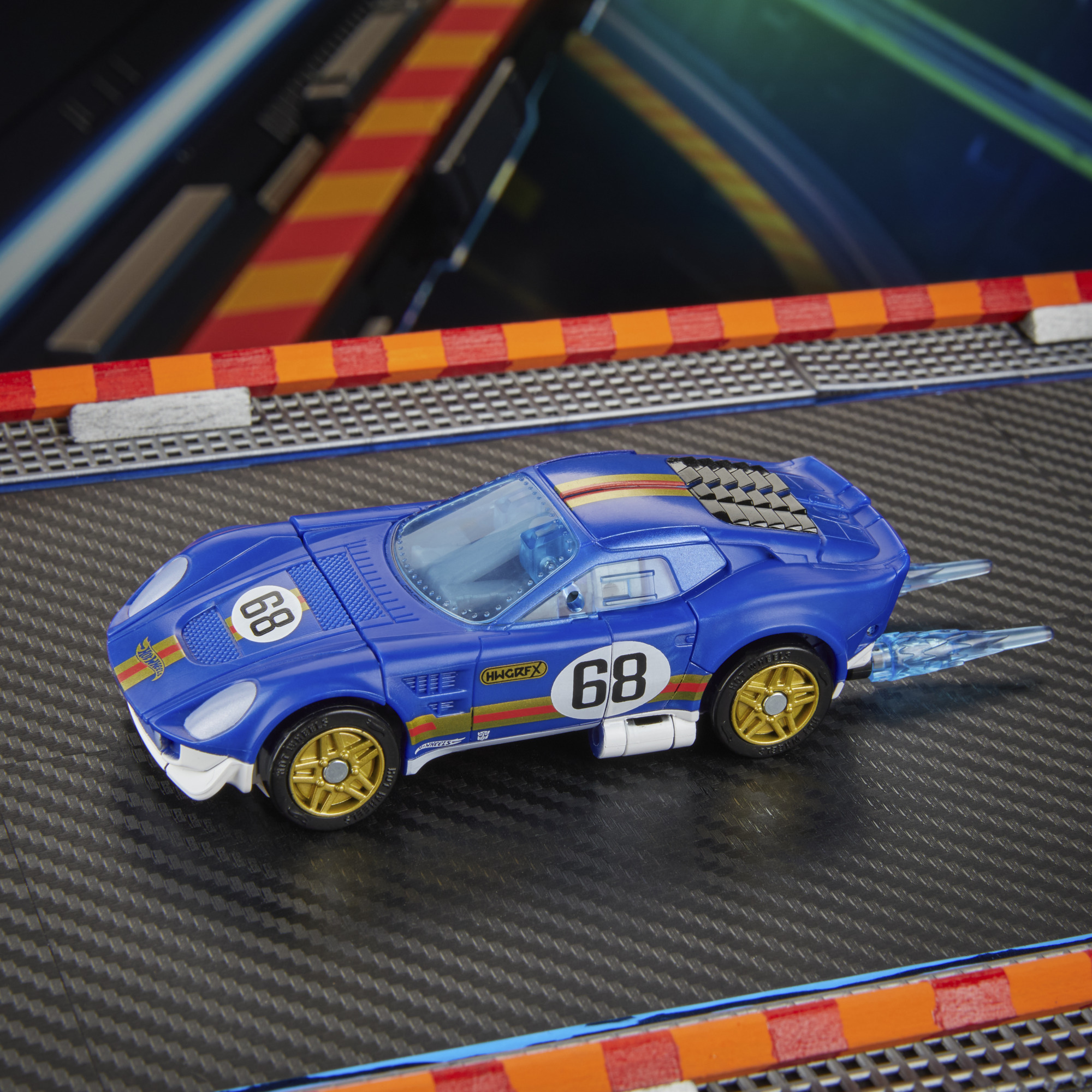 Transformers Collaborative Hot Wheels x Transformers Deluxe Class El Segundo Coupe Gallery Image 6