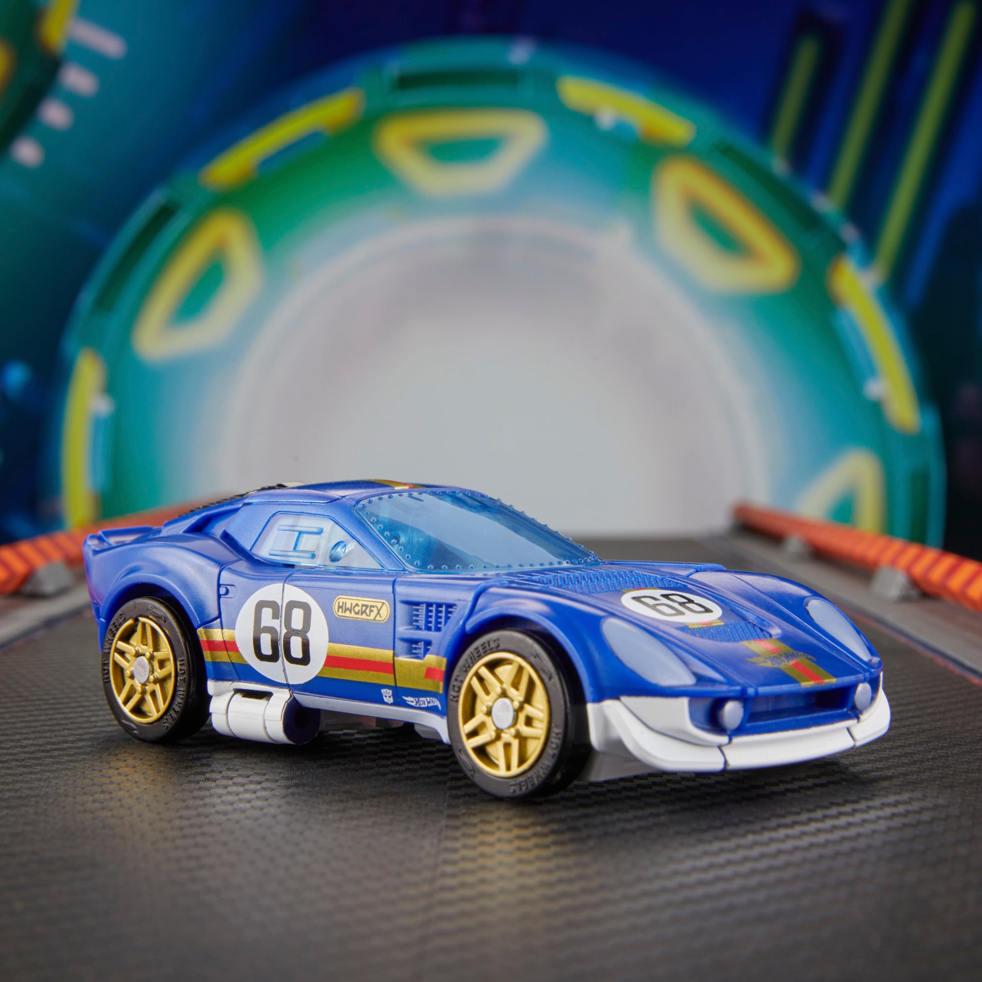 Transformers Collaborative Hot Wheels x Transformers Deluxe Class