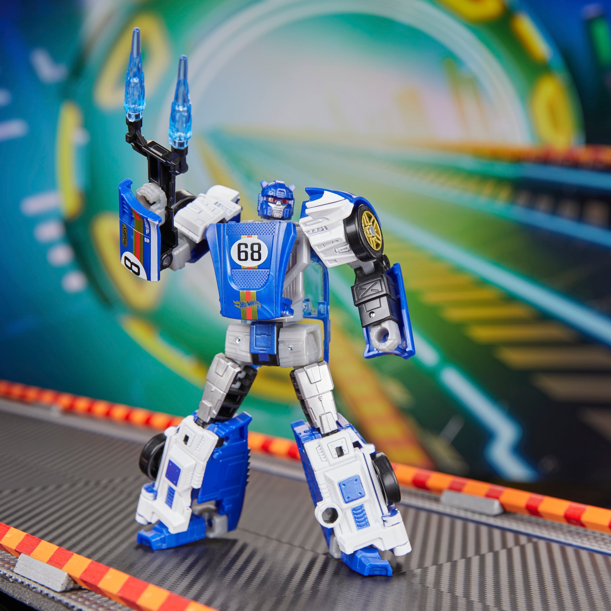 Transformers Collaborative Hot Wheels x Transformers Deluxe Class El Segundo Coupe Gallery Image 9