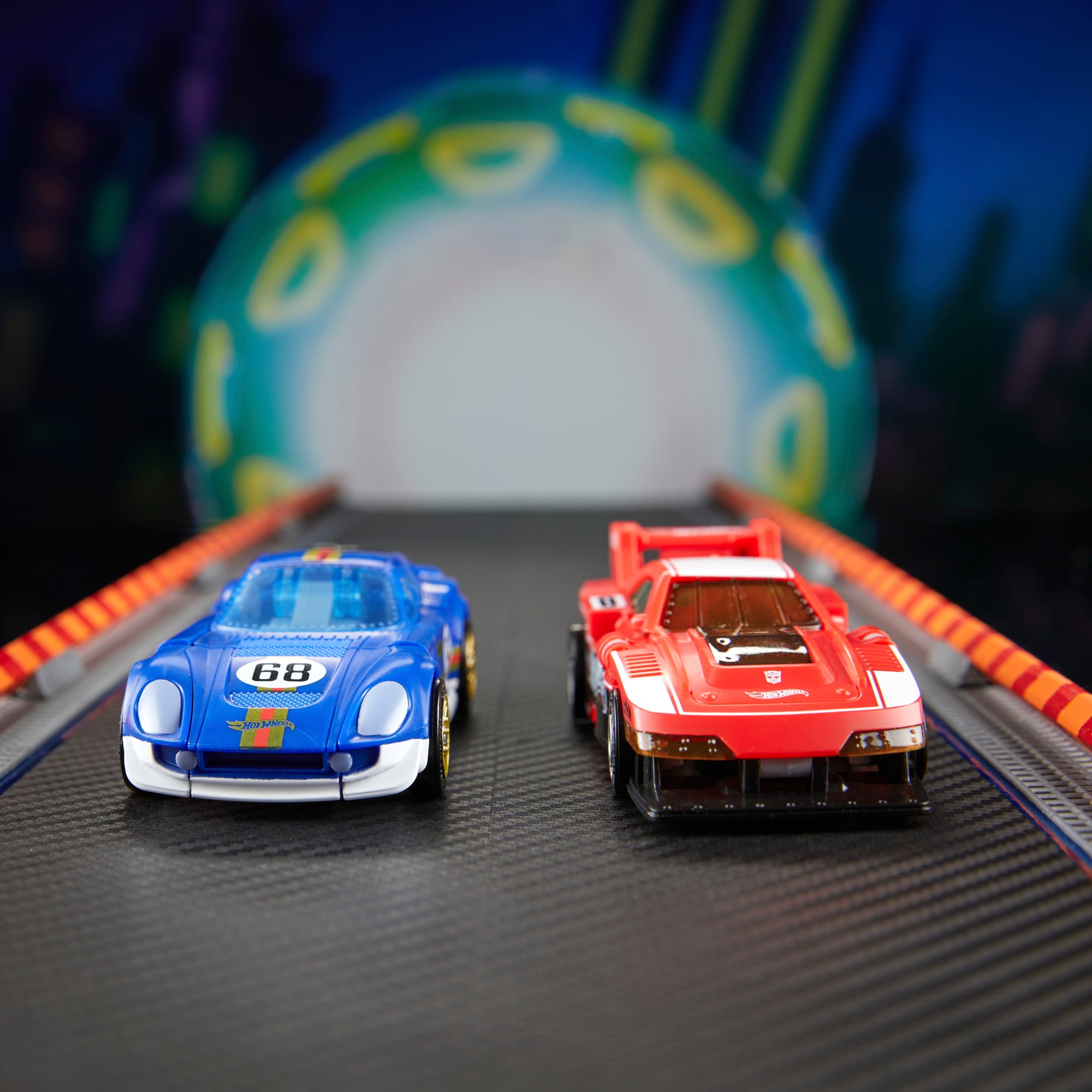 Transformers Collaborative Hot Wheels x Transformers Deluxe Class GT-Scorcher Gallery Image 18