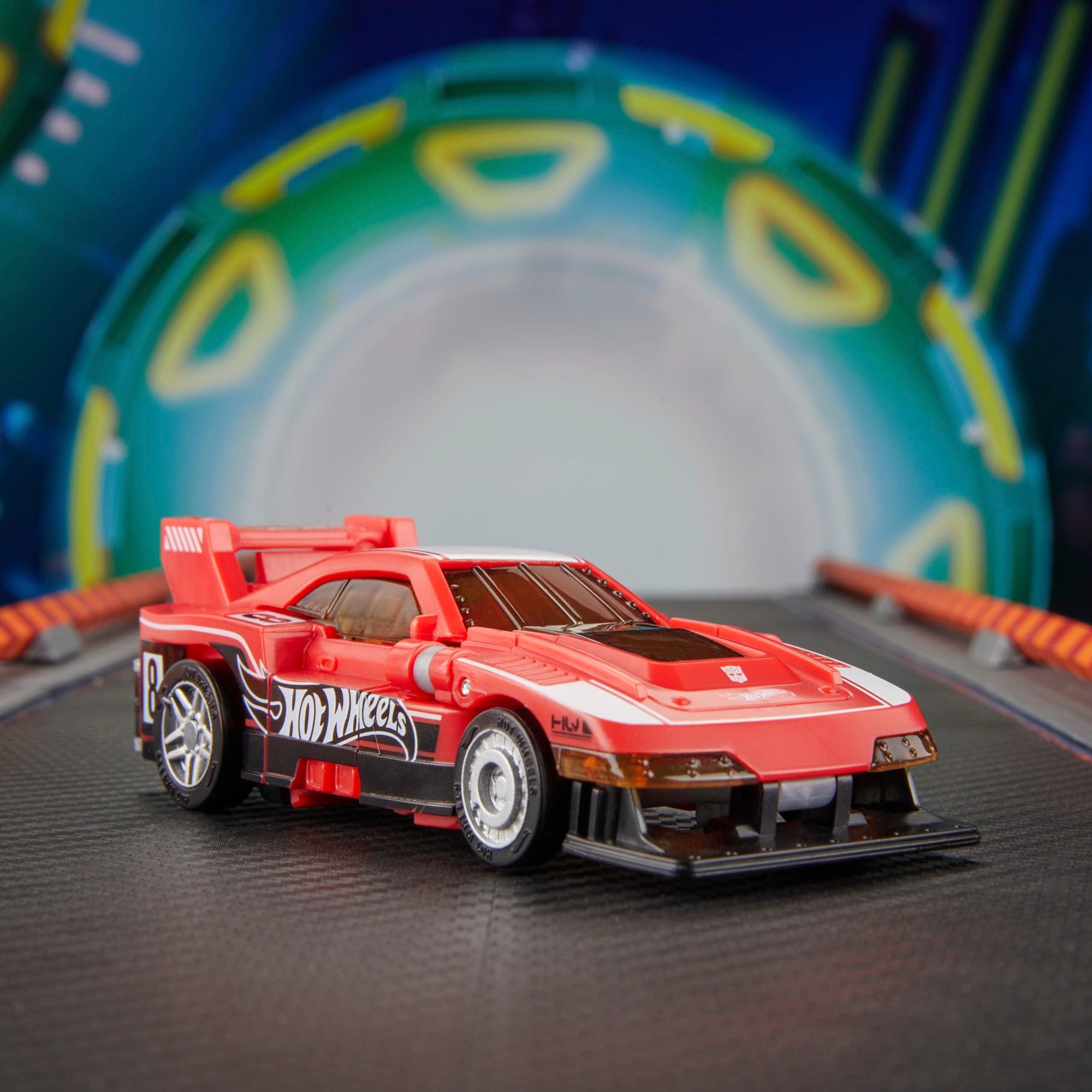 Transformers Collaborative Hot Wheels x Transformers Deluxe Class GT-Scorcher Gallery Image 3