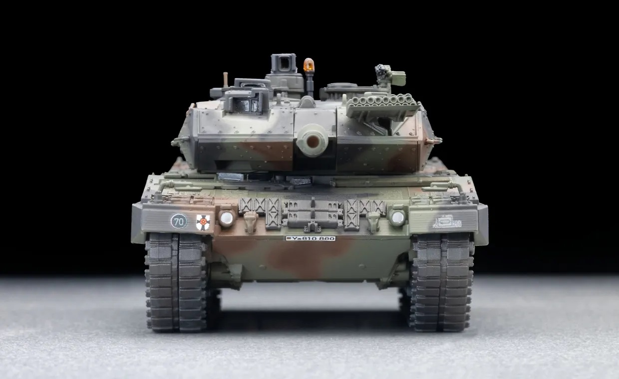 AS005 Leopard 2A5 1/64 Scale Model Gallery Image 7