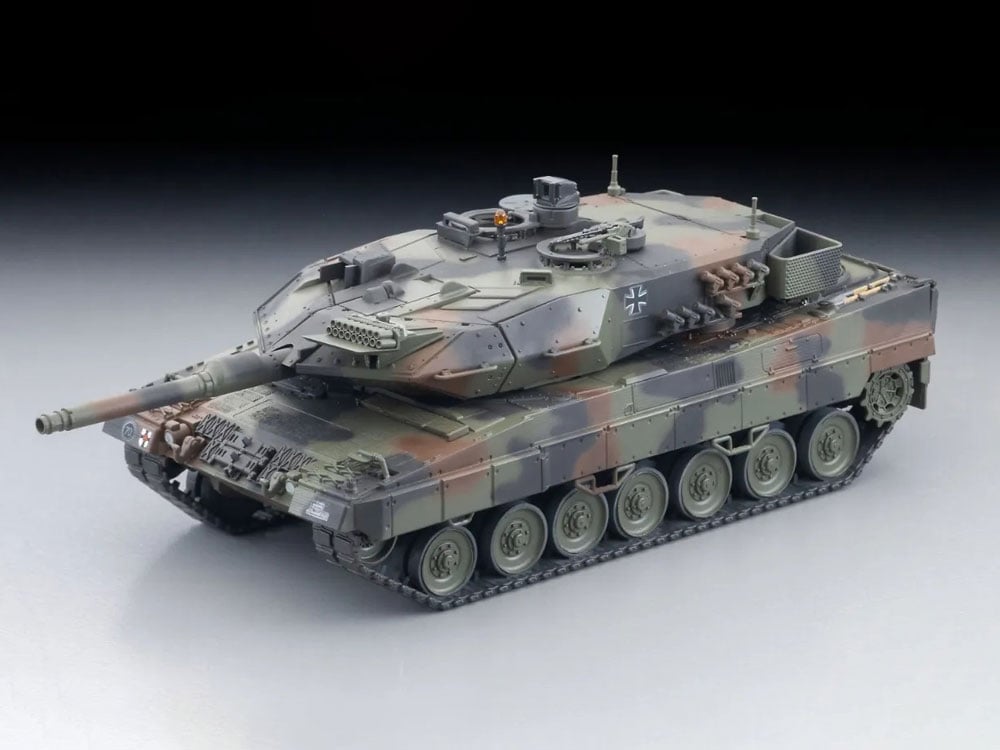 AS005 Leopard 2A5 1/64 Scale Model Gallery Image 1