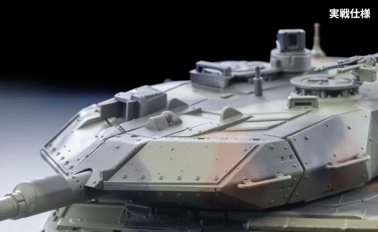 AS005 Leopard 2A5 1/64 Scale Model Gallery Image 10