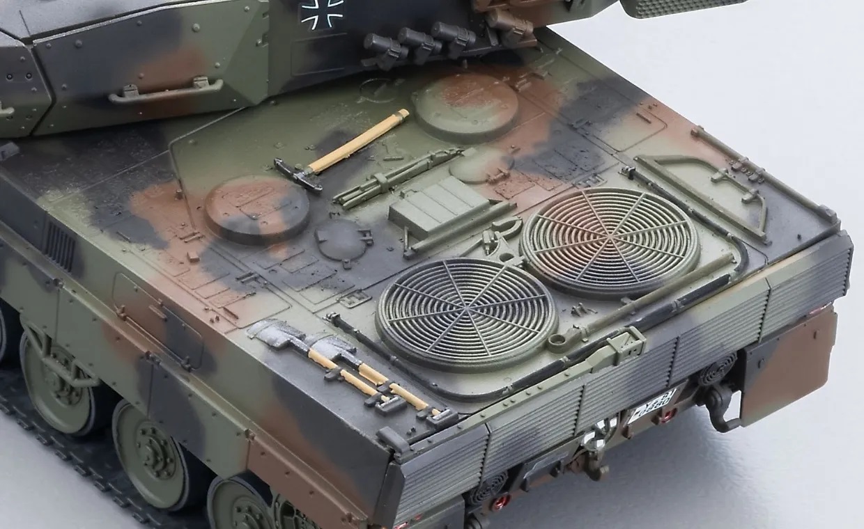 AS005 Leopard 2A5 1/64 Scale Model Gallery Image 12