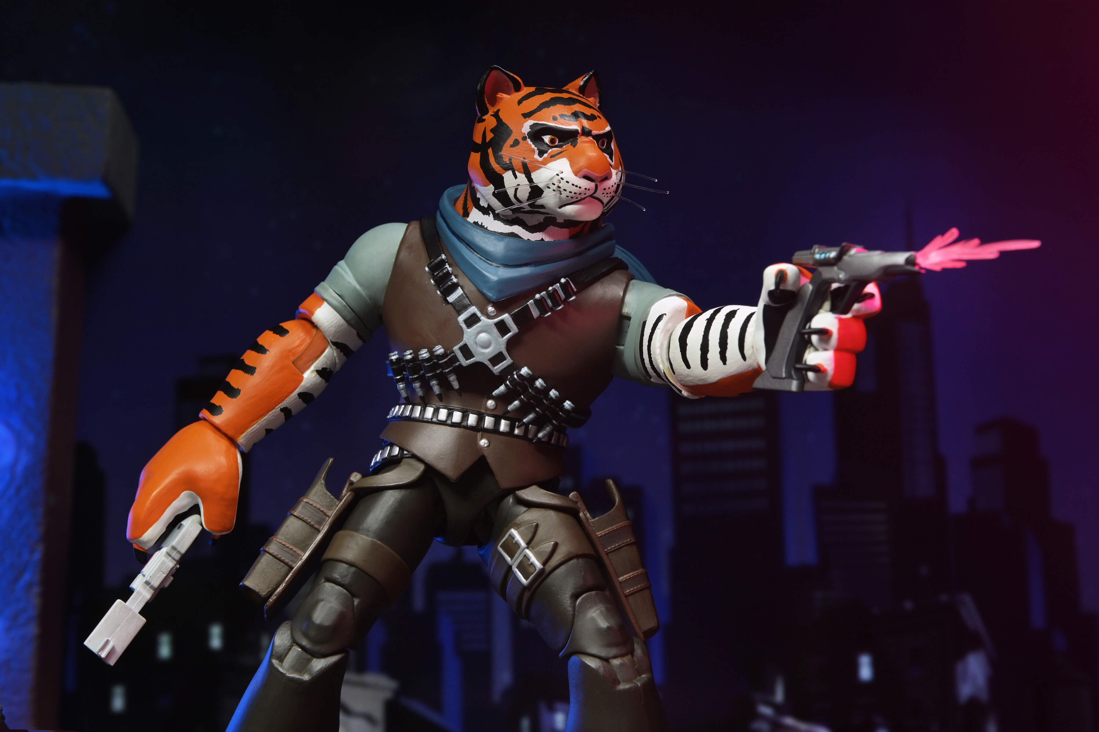Teenage Mutant Ninja Turtles (2012) Ultimate Tiger Claw Action Figure Gallery Image 13