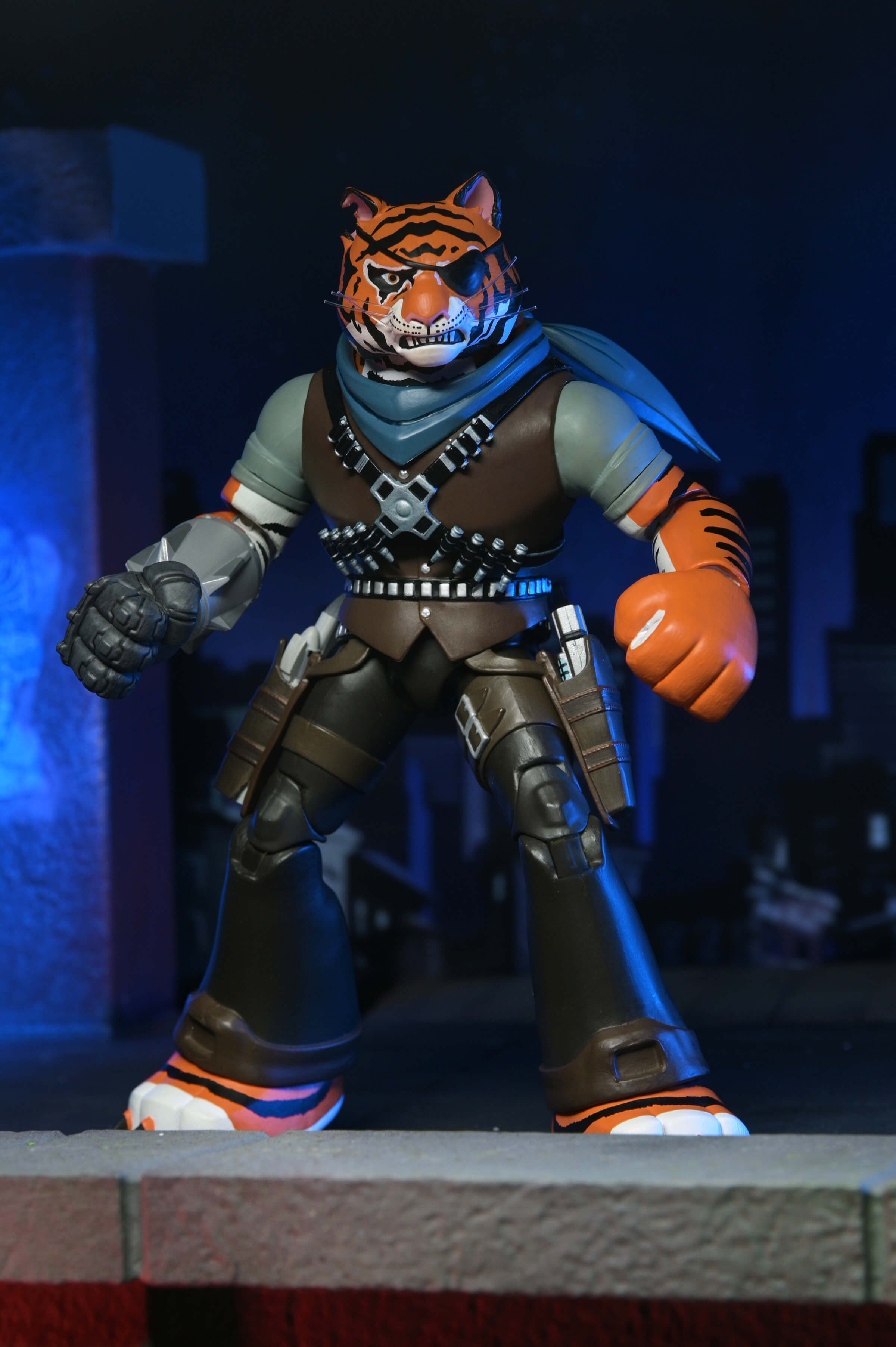 Teenage Mutant Ninja Turtles (2012) Ultimate Tiger Claw Action Figure