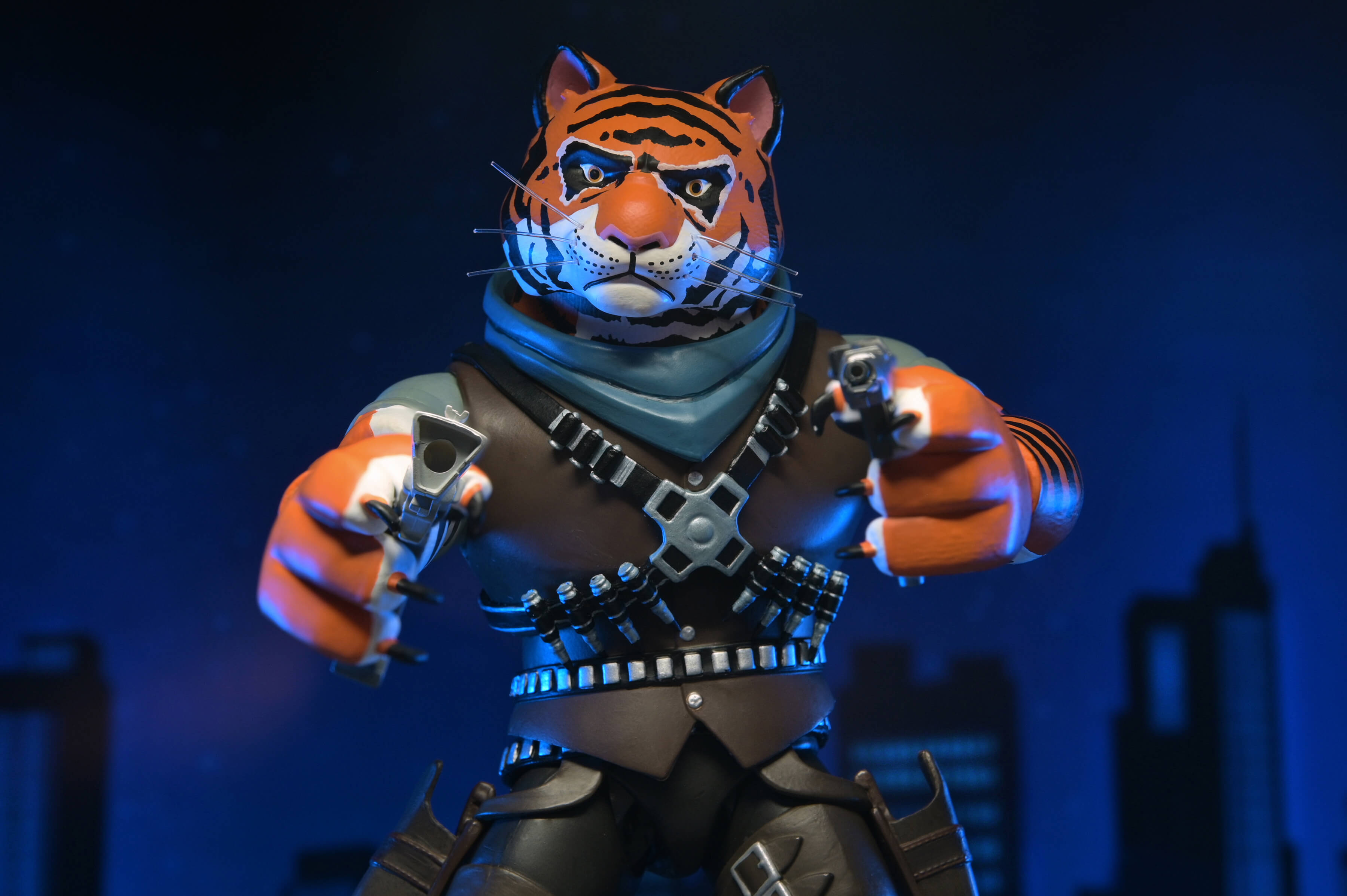 Teenage Mutant Ninja Turtles (2012) Ultimate Tiger Claw Action Figure Gallery Image 9