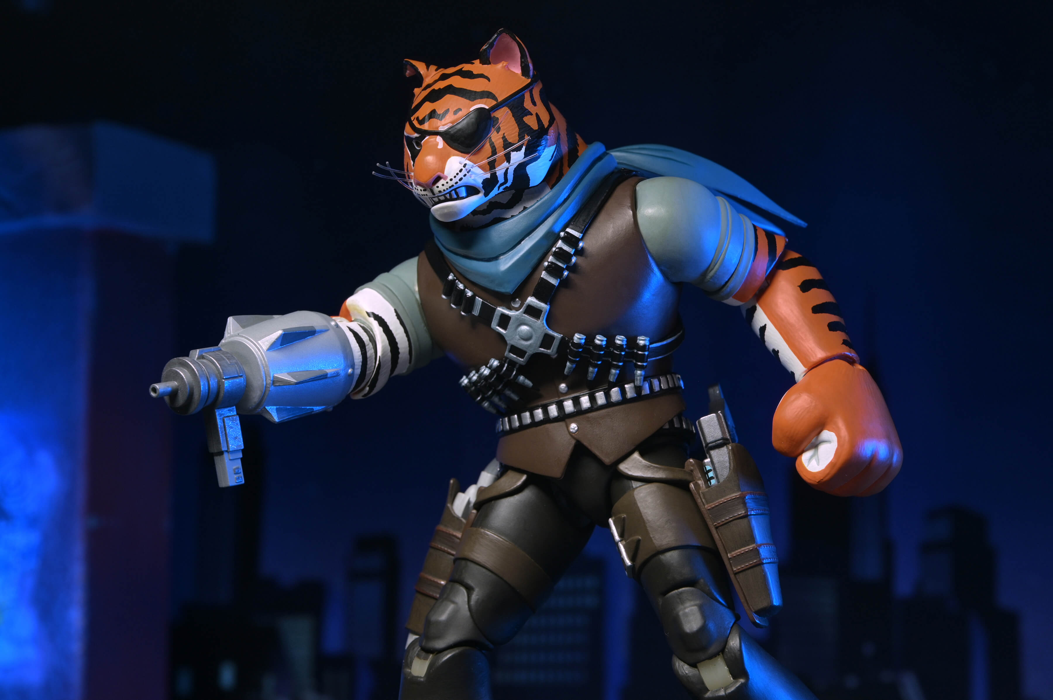 Teenage Mutant Ninja Turtles (2012) Ultimate Tiger Claw Action Figure Gallery Image 17