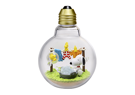 Peanuts Snoopy Weather Terrarium Box of 6 Figures (Reissue)