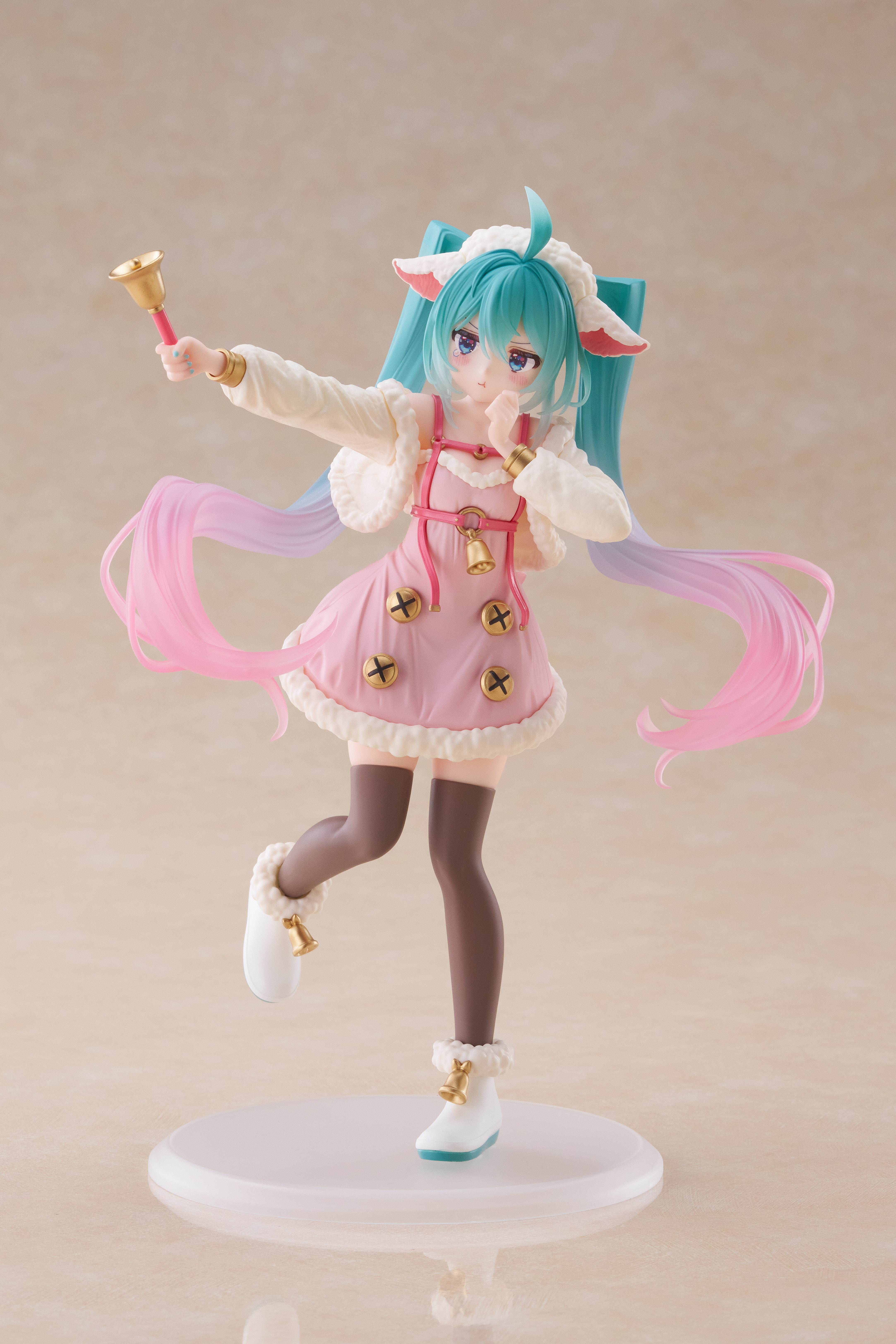 Vocaloid Hatsune Miku (Seven Little Goats) Wonderland Figure