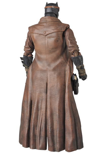 Batman v Superman MAFEX No.031 Knightmare Batman Action Figure Gallery Image 6