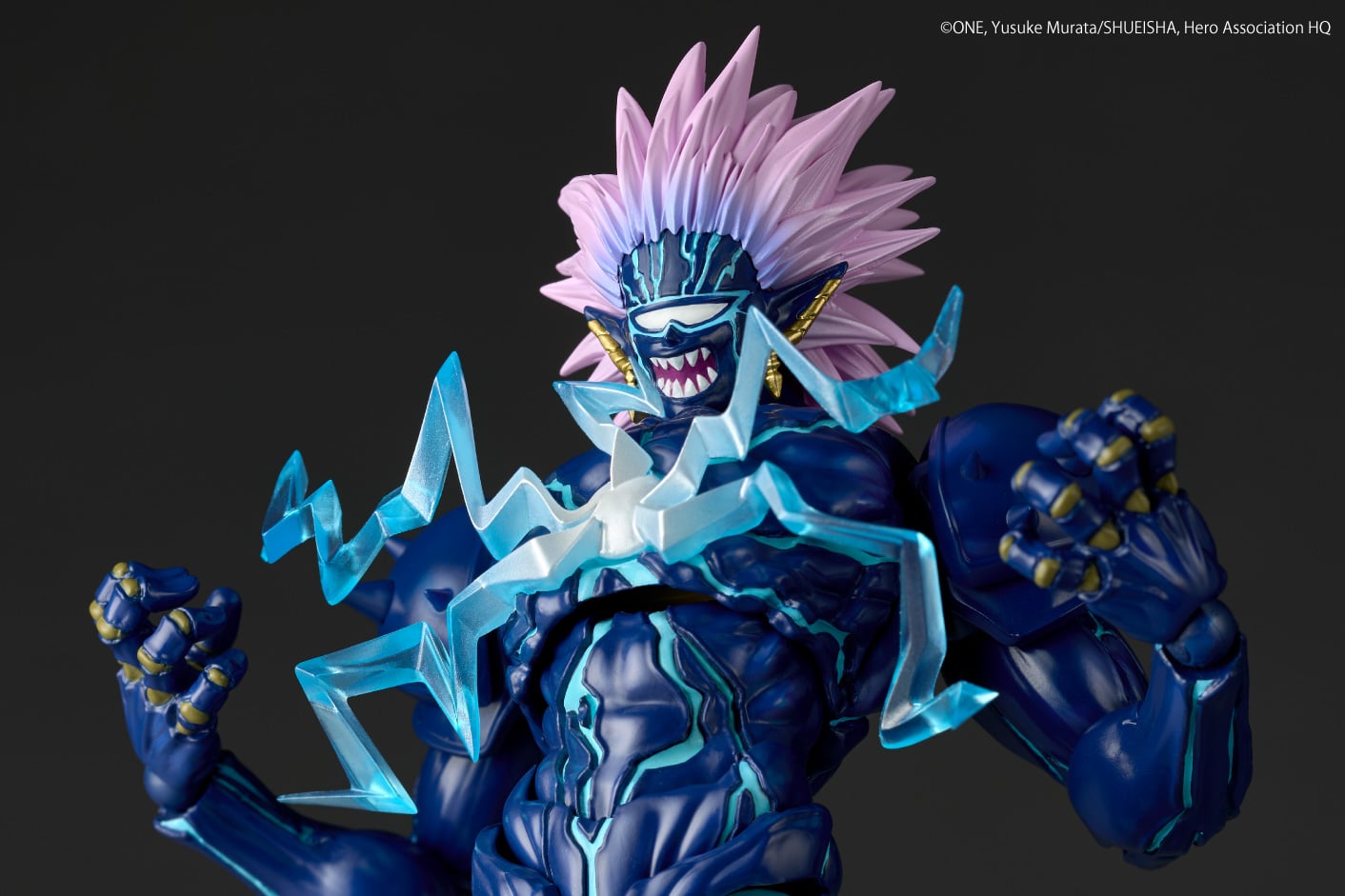 One-Punch Man Amazing Yamaguchi Revoltech NR121 Boros (Second Form Ver.) Action Figure Gallery Image 12