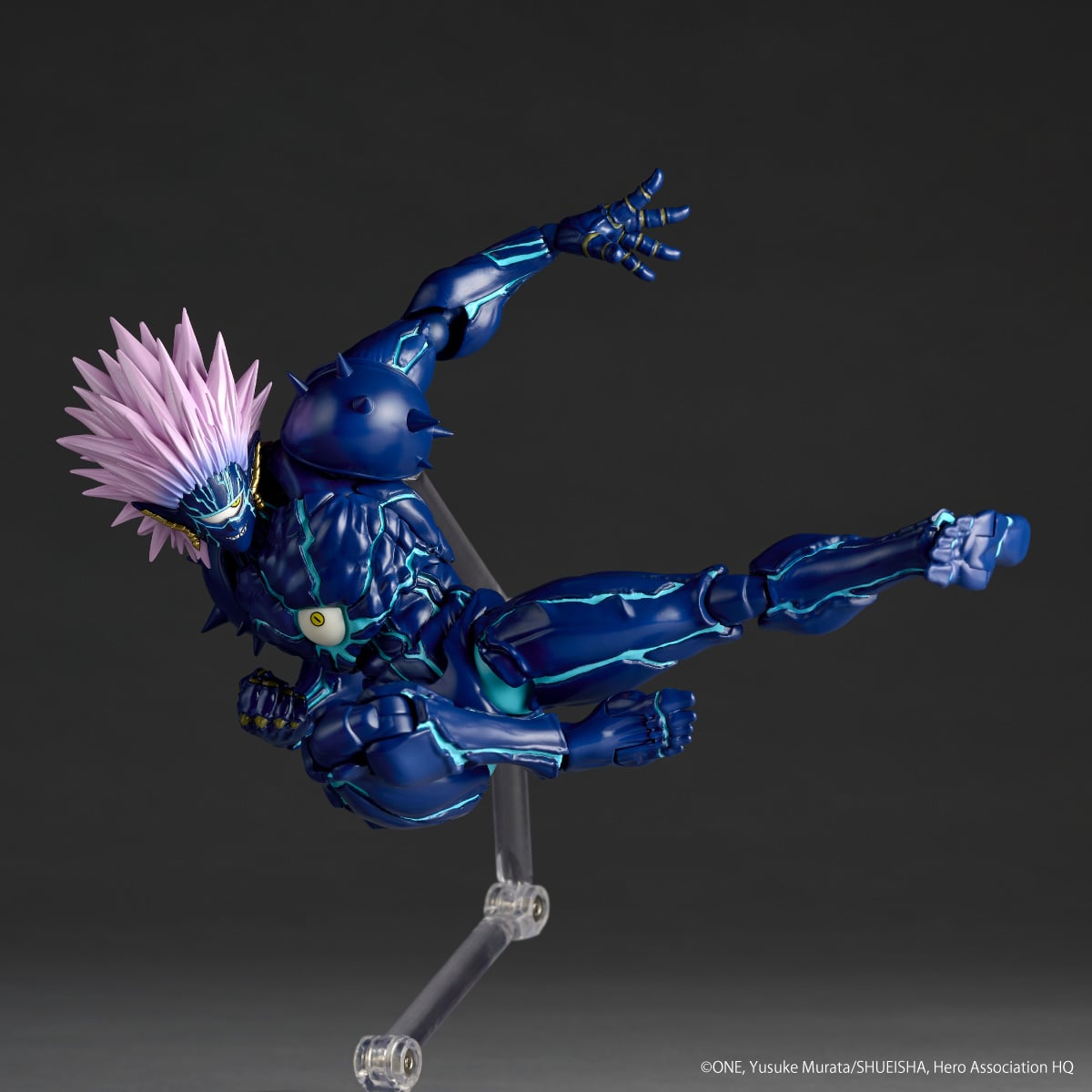 One-Punch Man Amazing Yamaguchi Revoltech NR121 Boros (Second Form Ver.) Action Figure Gallery Image 9