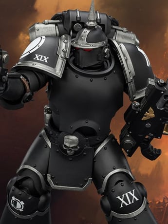 Warhammer: The Horus Heresy Raven Guard MKIII Tactical Legionary with Bolter and Bolt Pistol 1/18 Scale Action Figure Gallery Image 2