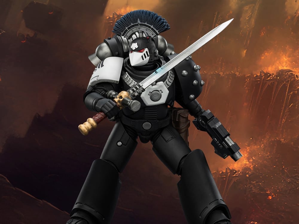 Warhammer: The Horus Heresy Raven Guard MkVI Sergeant with Power Sword, Bolter and Plasma Pistol 1/18 Scale Action Figure Gallery Image 1