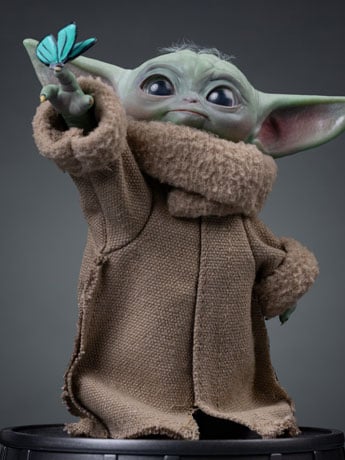 Star Wars: The Mandalorian & Grogu Legacy Replica Grogu Butterfly Wonder 1/4 Scale Statue Gallery Image 2
