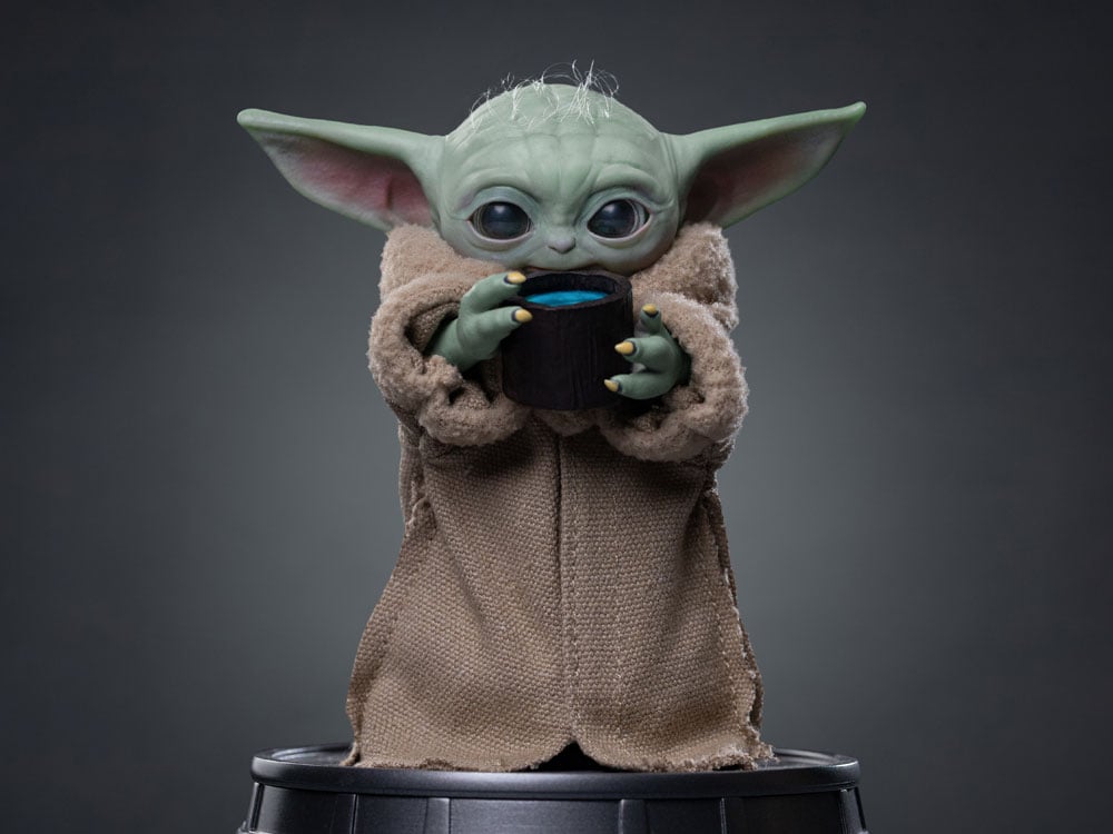 Star Wars: The Mandalorian & Grogu Legacy Replica Grogu Always Hungry 1/4 Scale Statue Gallery Image 1