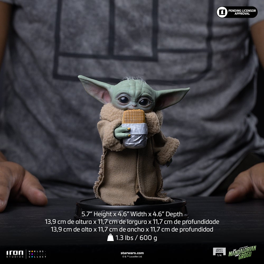Star Wars: The Mandalorian & Grogu Legacy Replica Grogu Food Cart Snack 1/4 Scale Statue Gallery Image 6