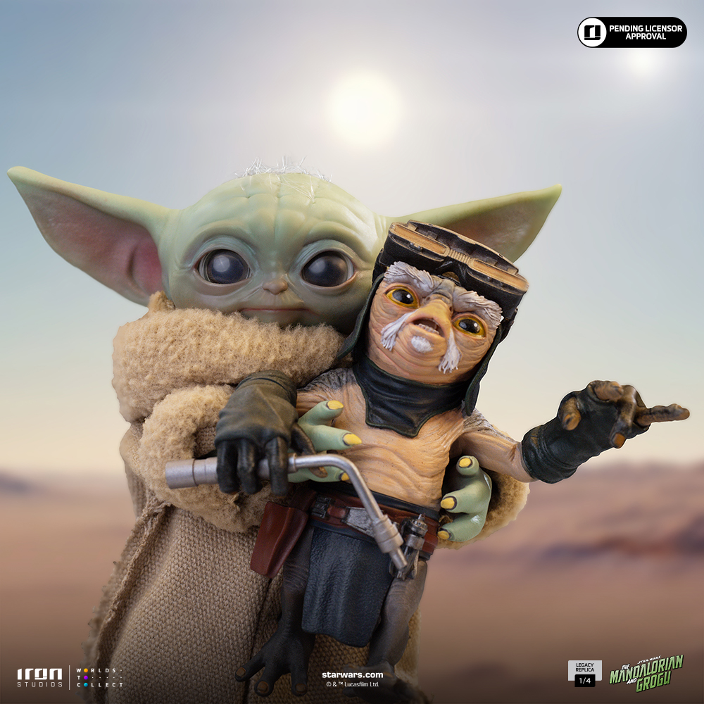 Star Wars: The Mandalorian & Grogu Legacy Replica Grogu No Squeezy 1/4 Scale Statue Gallery Image 7