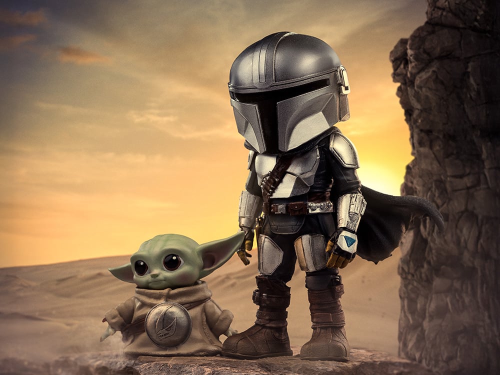 Star Wars: The Mandalorian & Grogu MiniCo The Mandalorian & Grogu Figure Gallery Image 1