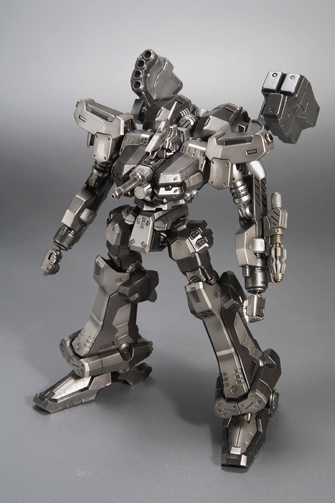 Armored Core: Last Raven Variable Infinity Crest CR-C90U3 1/72 Scale Model Kit Gallery Image 7