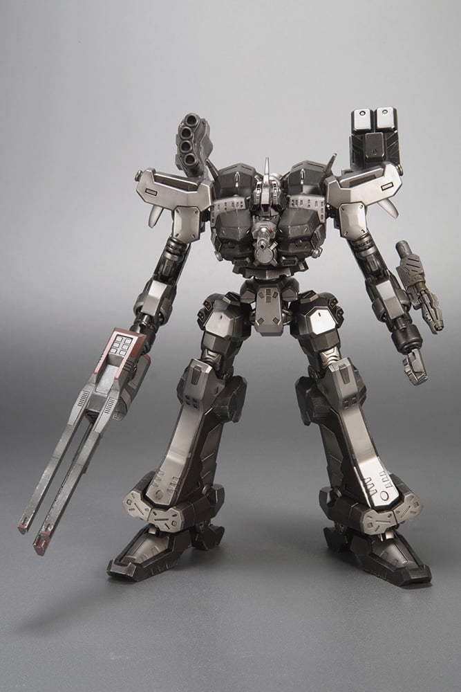 Armored Core: Last Raven Variable Infinity Crest CR-C90U3 1/72 Scale Model Kit Gallery Image 8