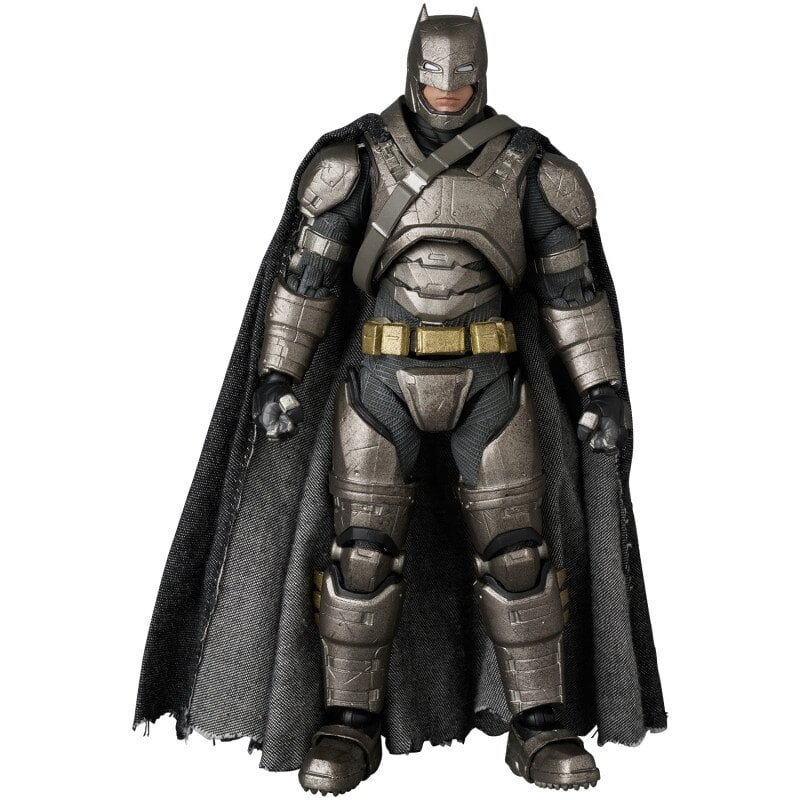 Batman v Superman: Dawn of Justice MAFEX No.313 Armored Batman (Ver. 1.5) Action Figure Gallery Image 5