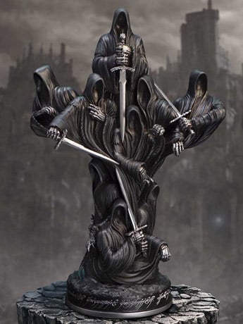The Lord of the Rings Ringwraiths of Middle-earth Figurine Gallery Image 2