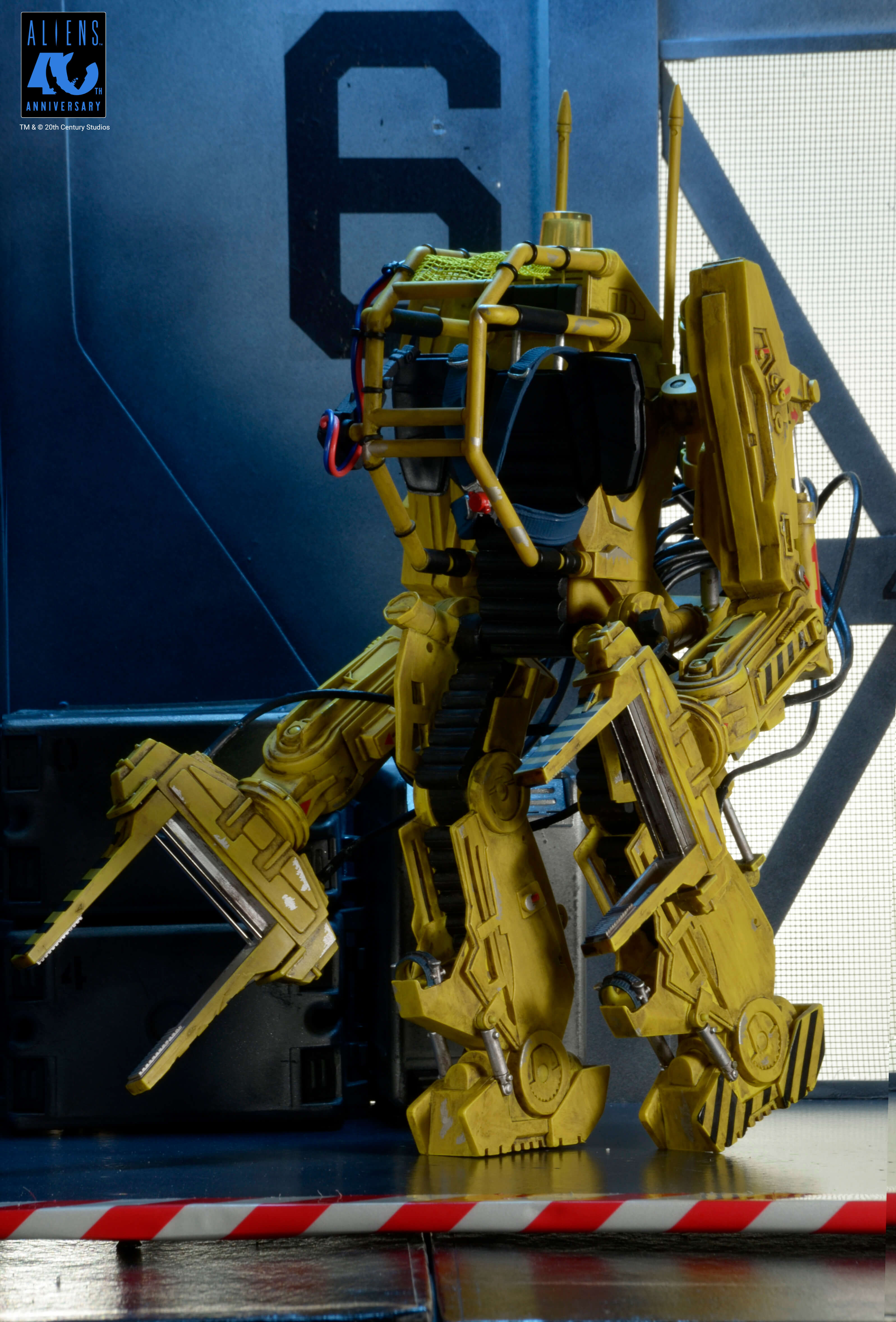 Aliens 40th Anniversary Power Loader (P-5000) Deluxe Vehicle Gallery Image 4