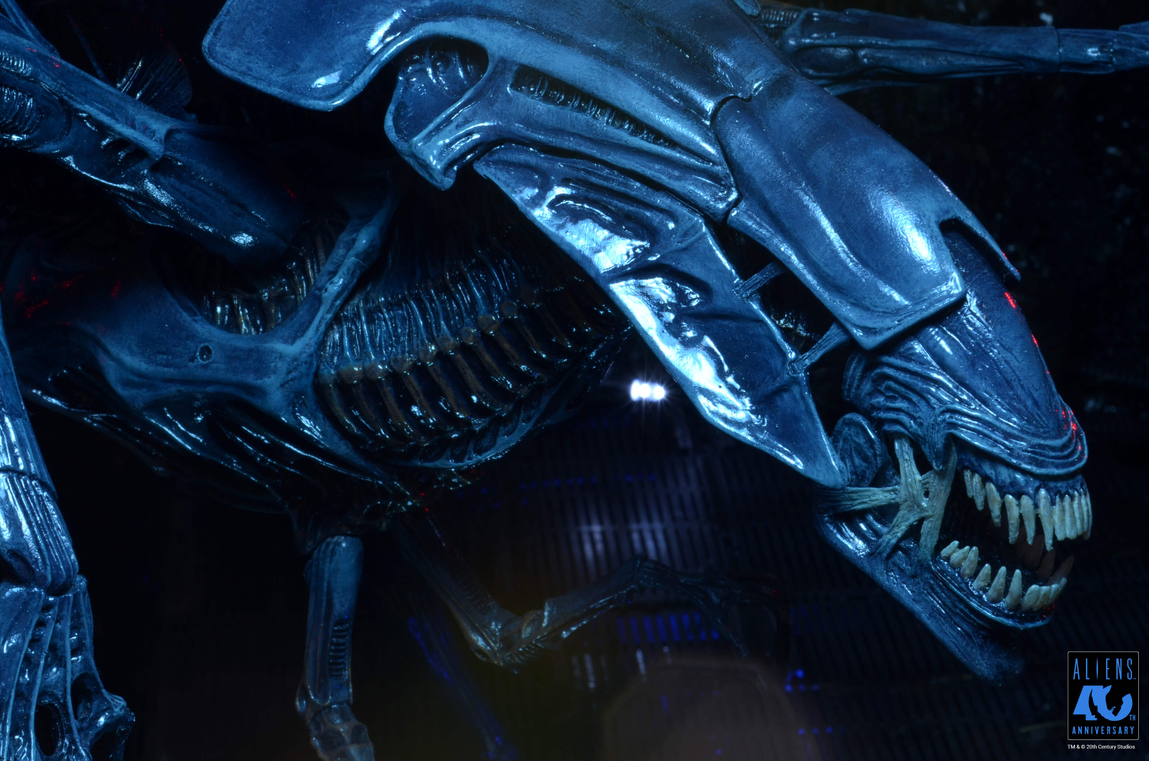 Aliens 40th Anniversary Alien Queen Deluxe Action Figure Gallery Image 11