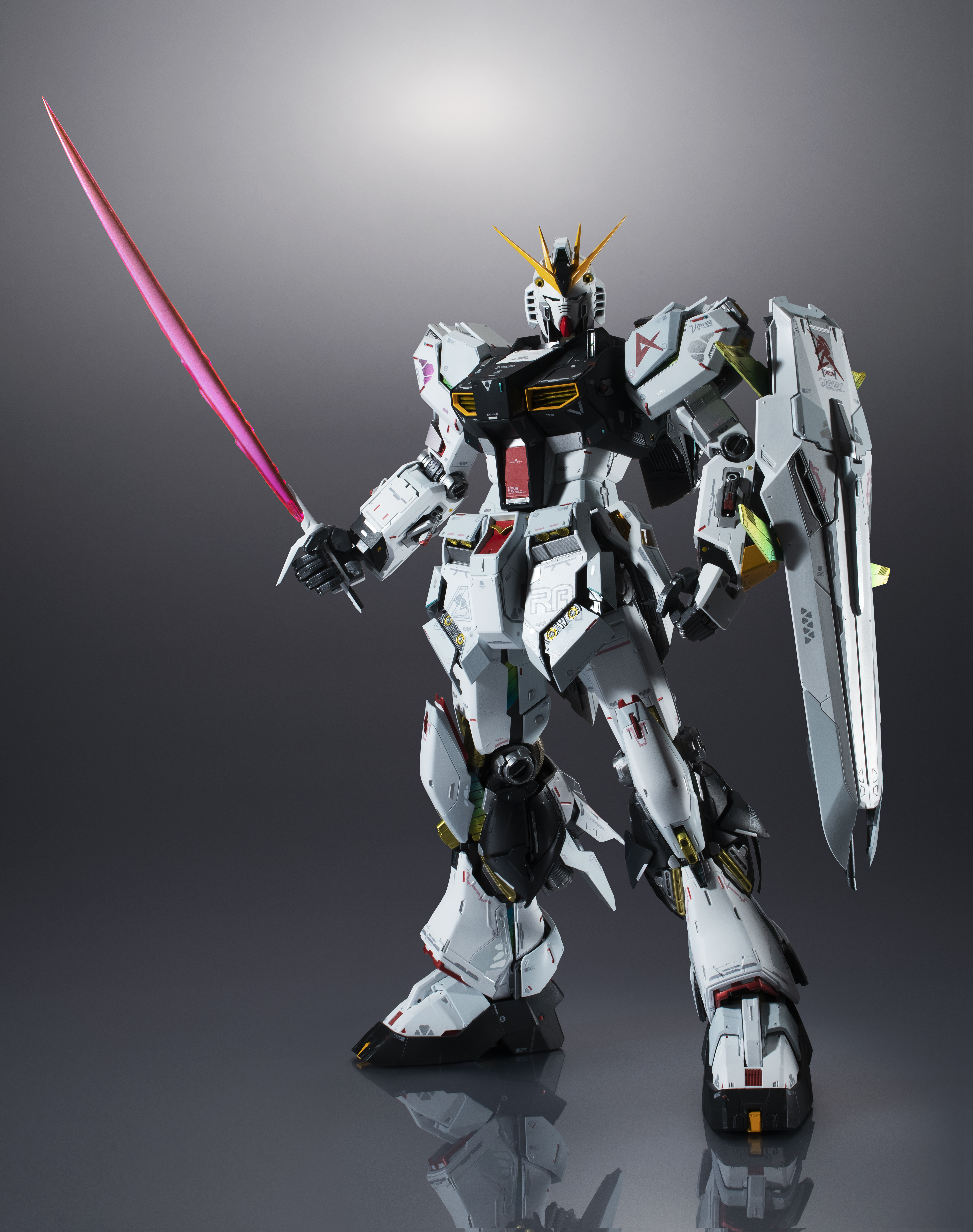 Mobile Suit Gundam: Char's Counterattack Metal Structure Kaitai-Shou-Ki RX-93 Nu Gundam (2nd Reissue) Gallery Image 11