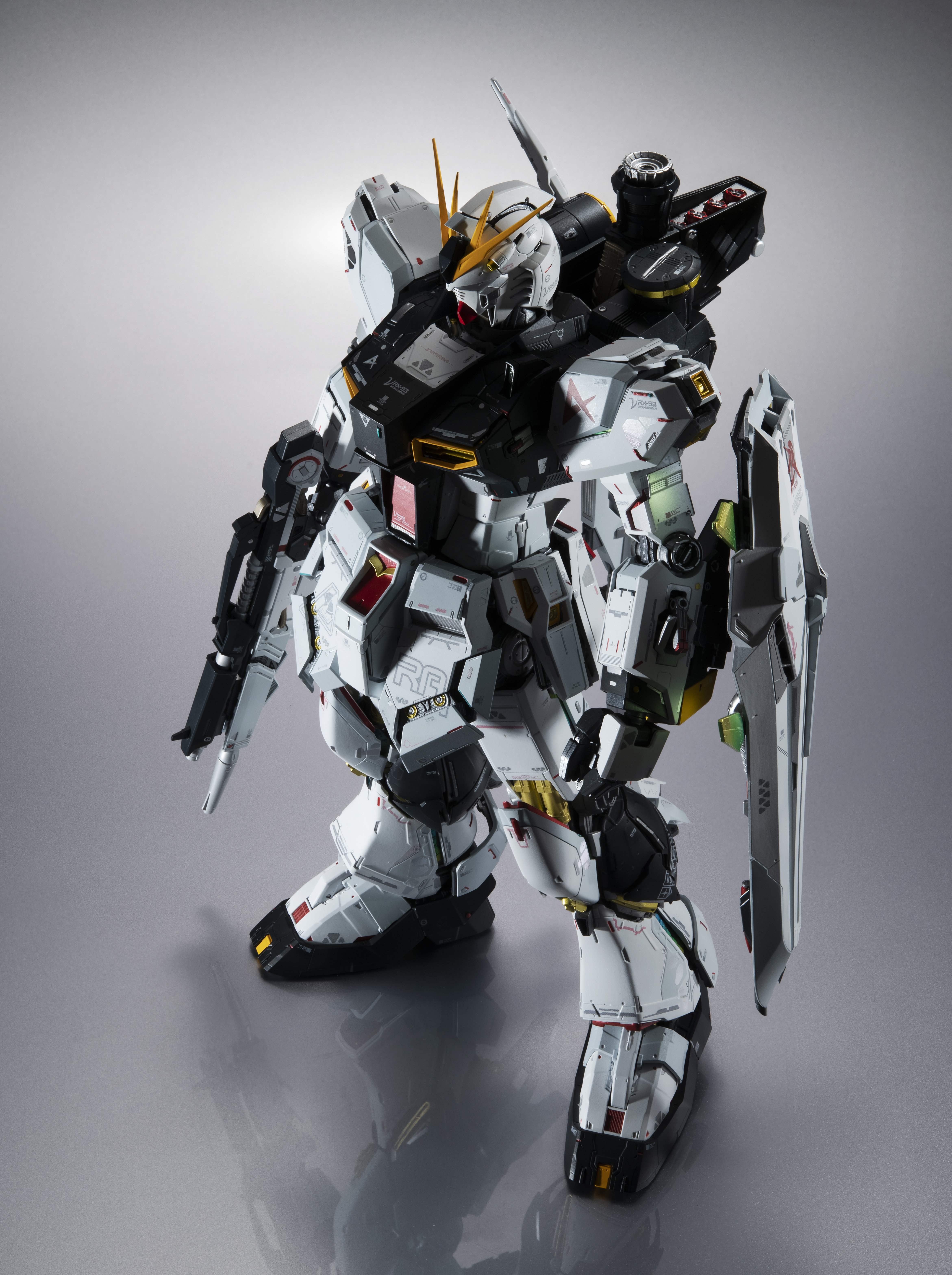 Mobile Suit Gundam: Char's Counterattack Metal Structure Kaitai-Shou-Ki RX-93 Nu Gundam (2nd Reissue) Gallery Image 12