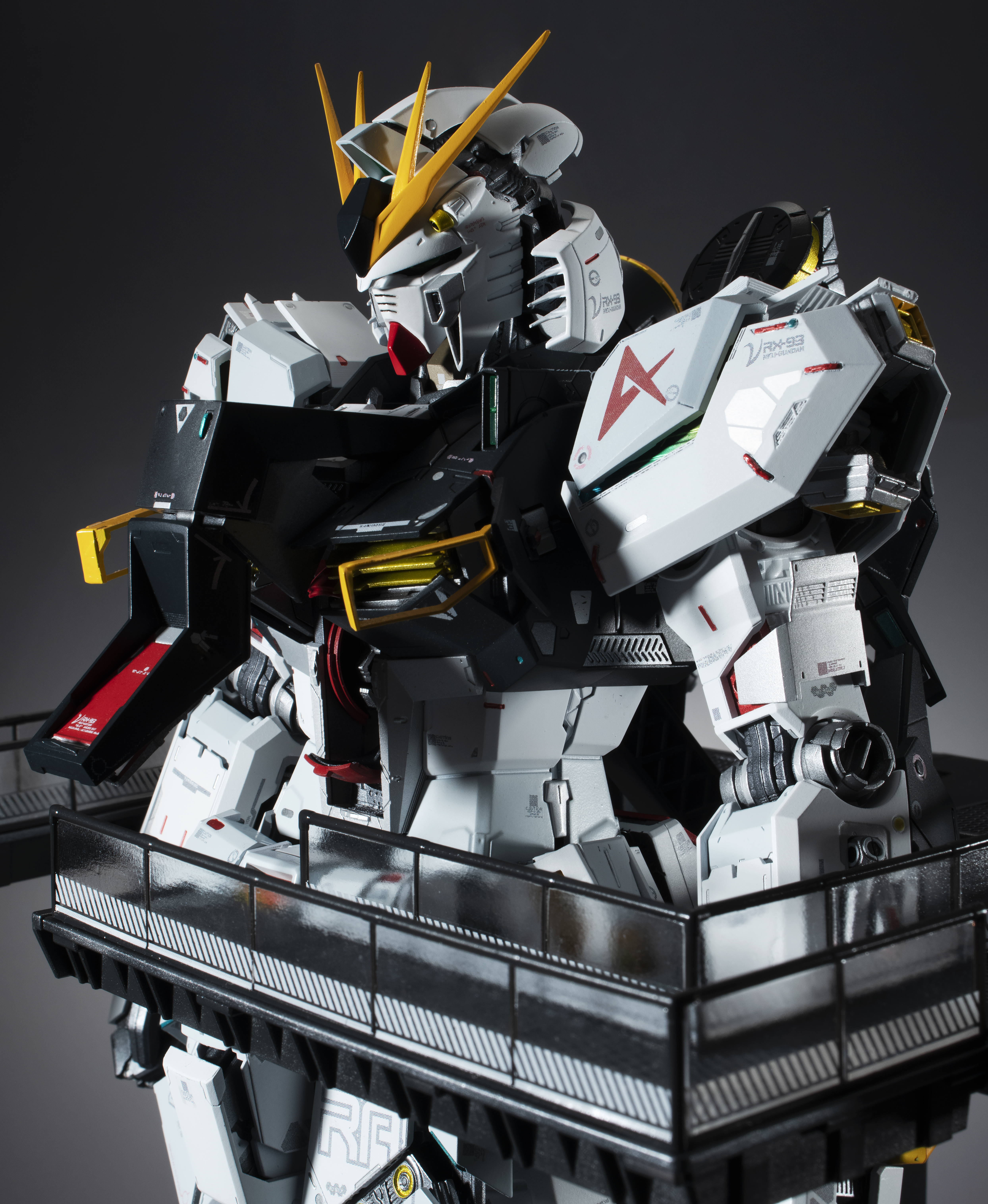 Mobile Suit Gundam: Char's Counterattack Metal Structure Kaitai-Shou-Ki RX-93 Nu Gundam (2nd Reissue) Gallery Image 21