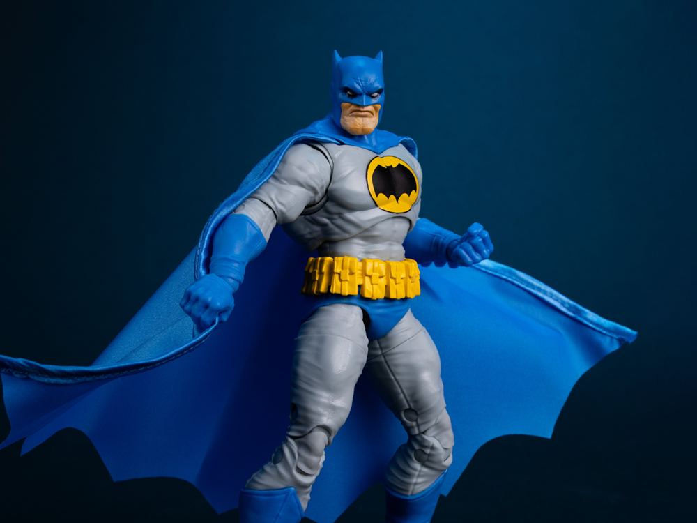 Batman: The Dark Knight Returns DC Multiverse Batman Action Figure Gallery Image 1